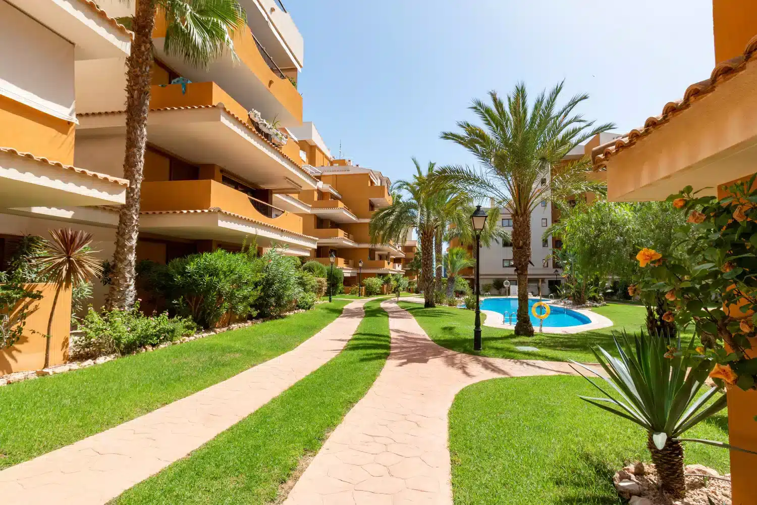 Alquilar Apartamento en Torrevieja 222 Lovely 3 Pools Home - Alicante Holiday imagen-4