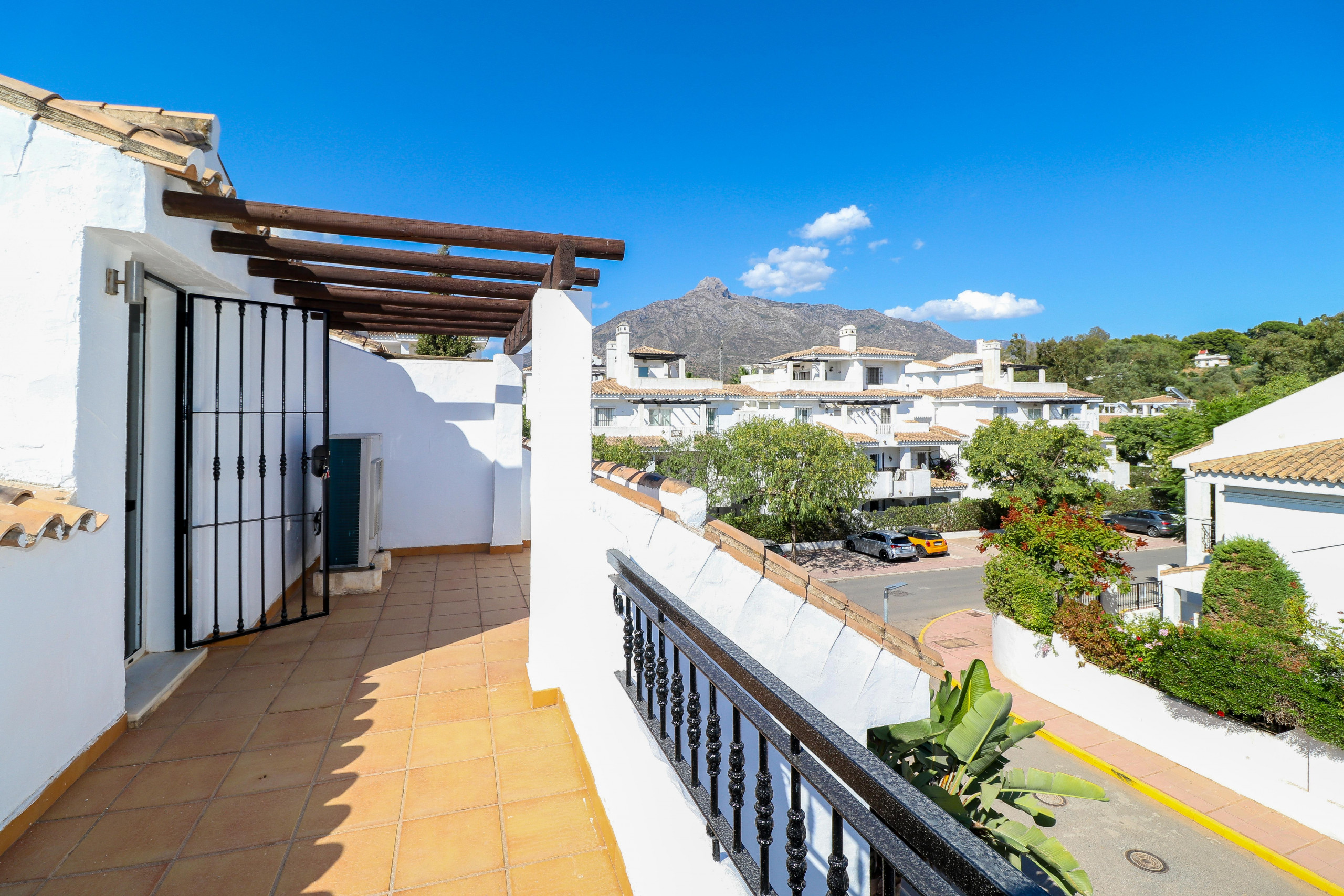 Rent Town house in Marbella LOS NARANJOS picture-3