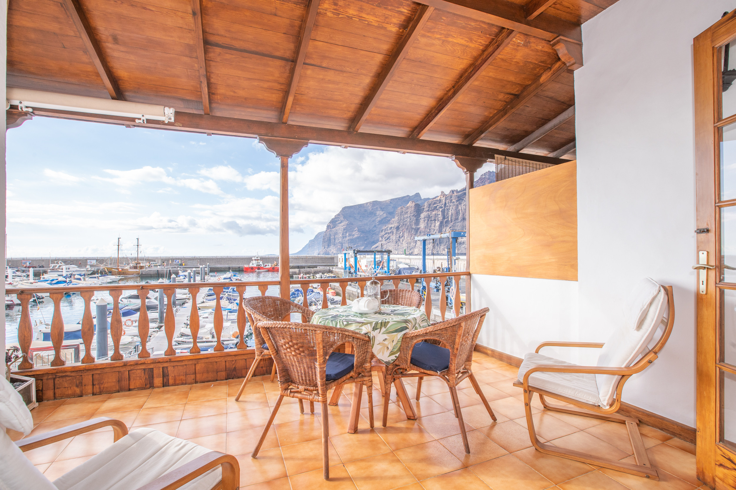 Rent Apartment in  Apartamento con vistas en Los Gigantes picture-4