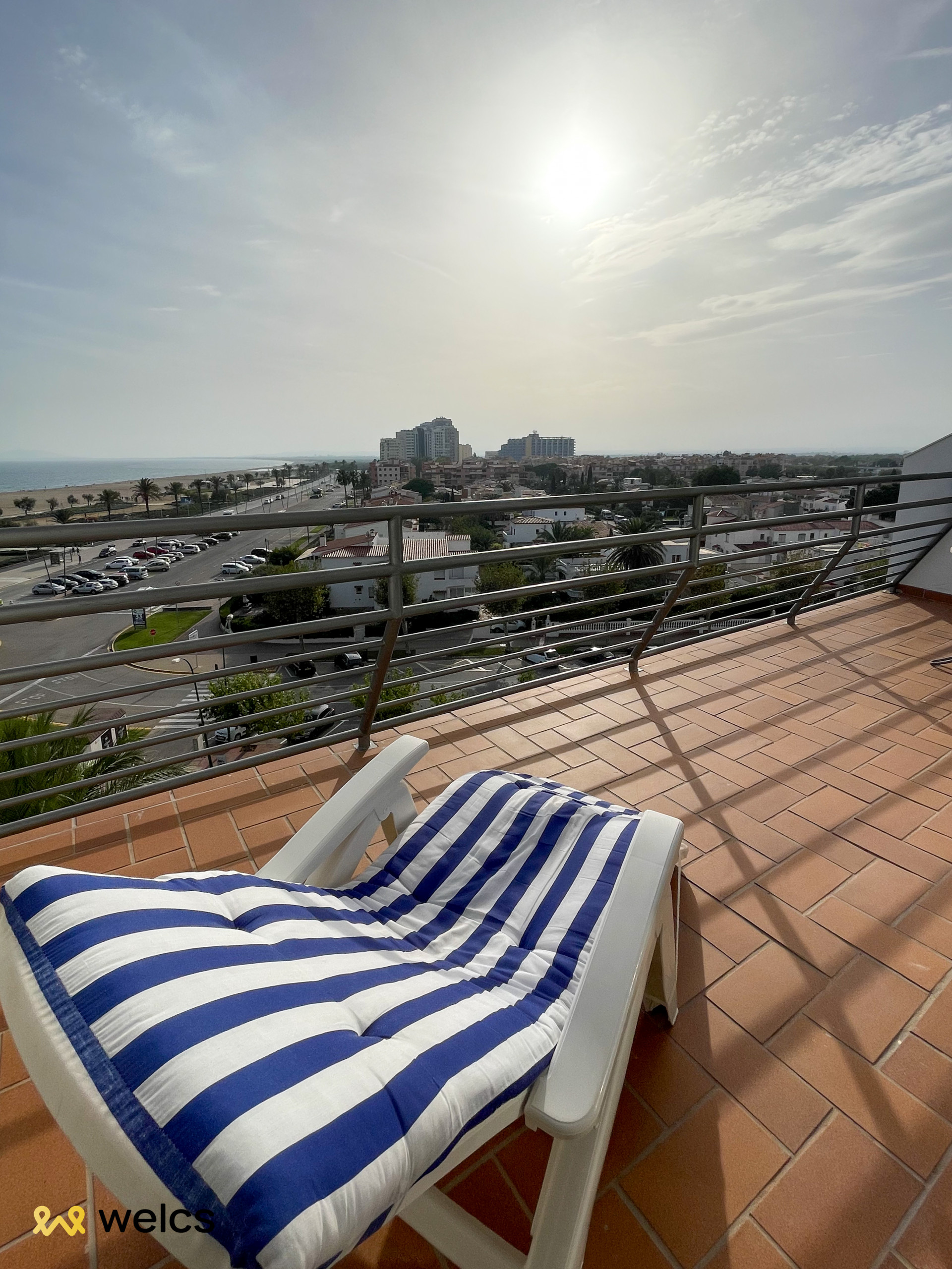 Rent Apartment in Empuriabrava Atico WELCS frente al mar con grande terraza picture-9