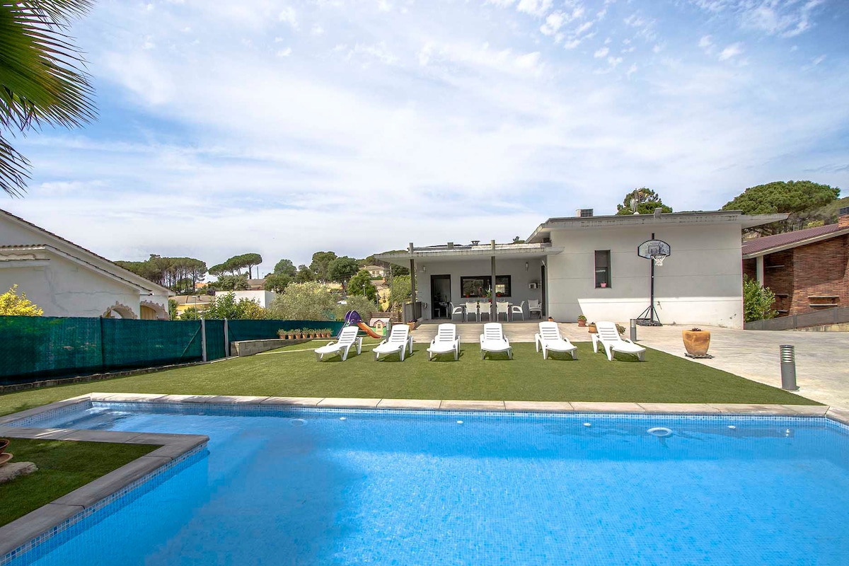 Alquilar Villa en Sils Lidia Sils Les Comes Ref 561.129 Modern villa in S imagen-2