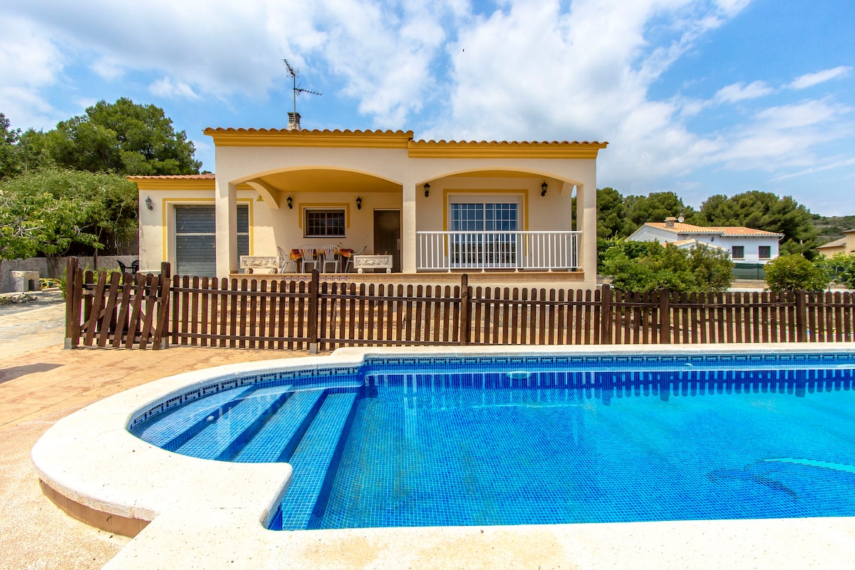 Rent Villa in El Vendrell Nuria Mas Borras 561.212 picture-0