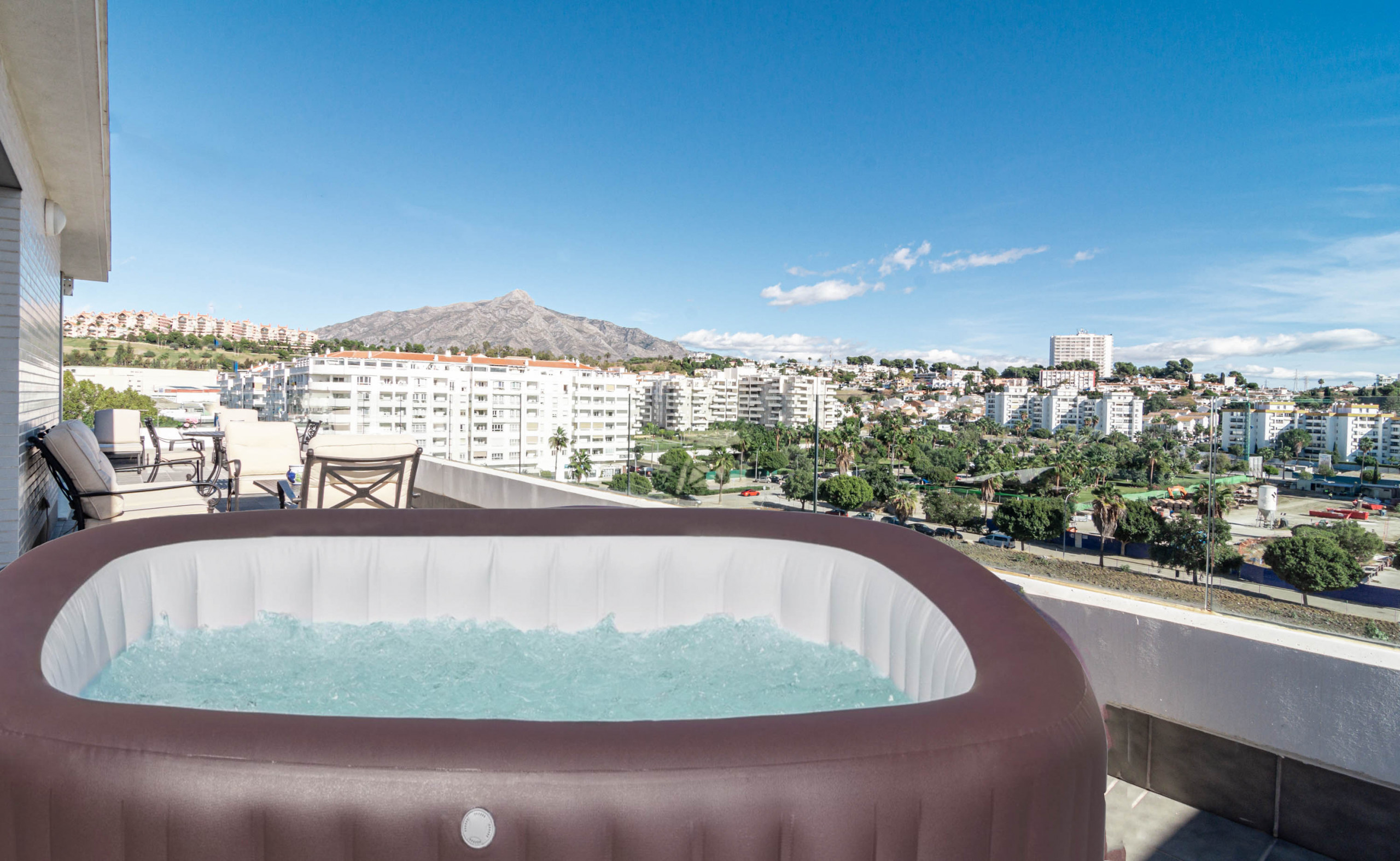 Alquilar Apartamento en Nueva Andalucia JG3.6B- Luxury penthouse with jacuzzi imagen-9