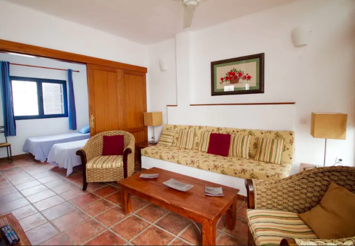 Rent House in  La Graciosa Alexandra · picture-4