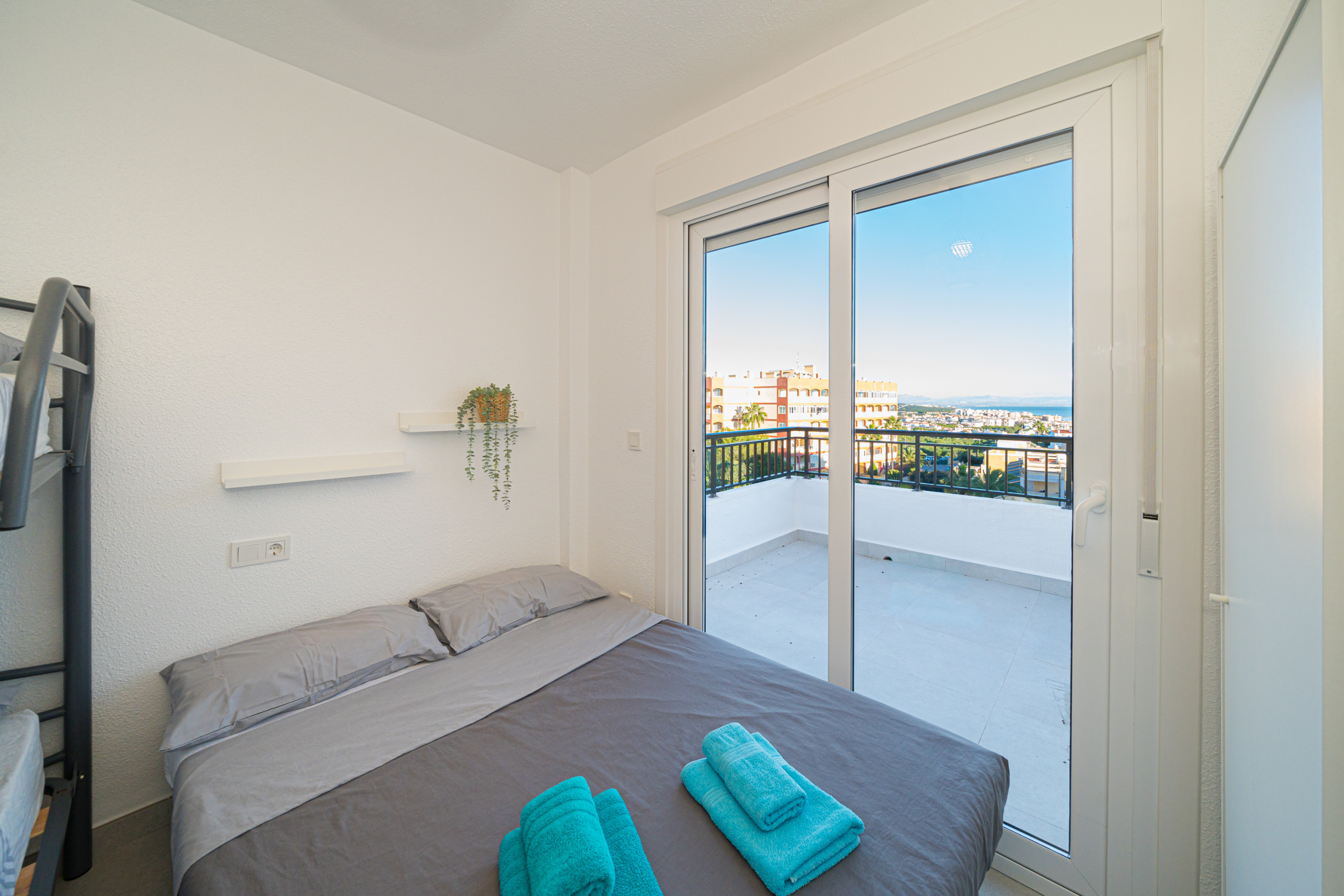 Rent Apartment in Torrevieja Liria picture-13