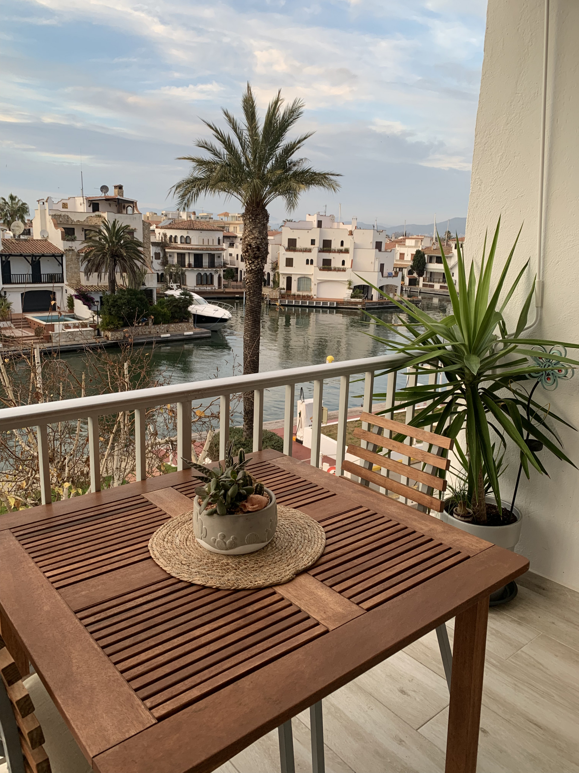 Rent Apartment in Empuriabrava Apartamento WELCS -045- Frente al Canal picture-4