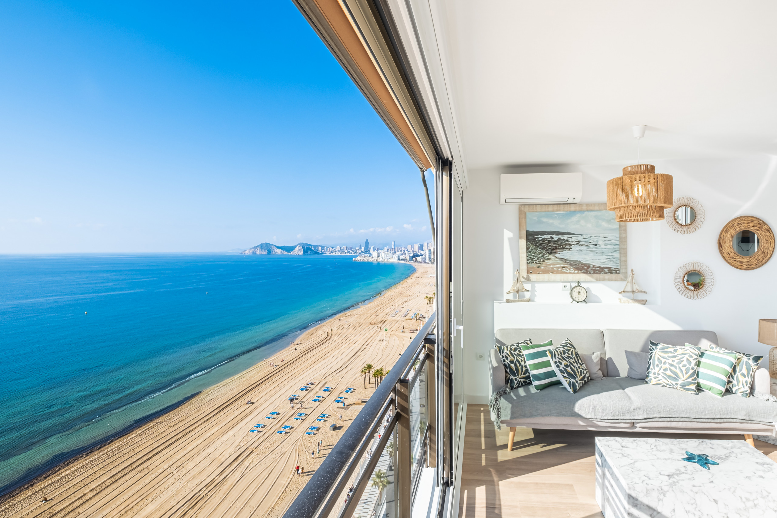 Rent Apartment in Benidorm Cachirulo Deluxe Apartment 13-B Levante Beach picture-0