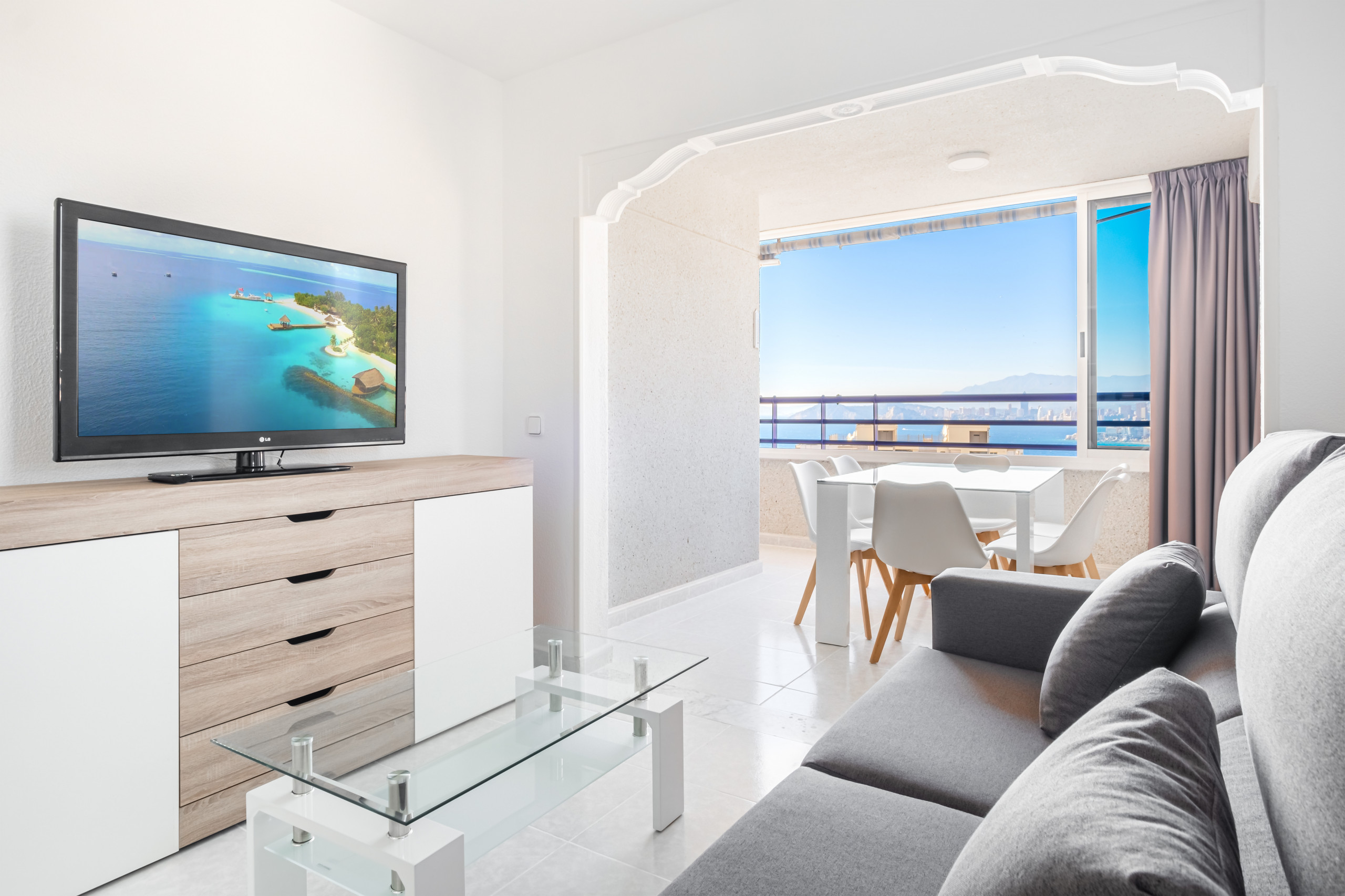 Rent Apartment in Benidorm Tropic Mar Apartment 15-A Sea Views Levante Beach picture-3