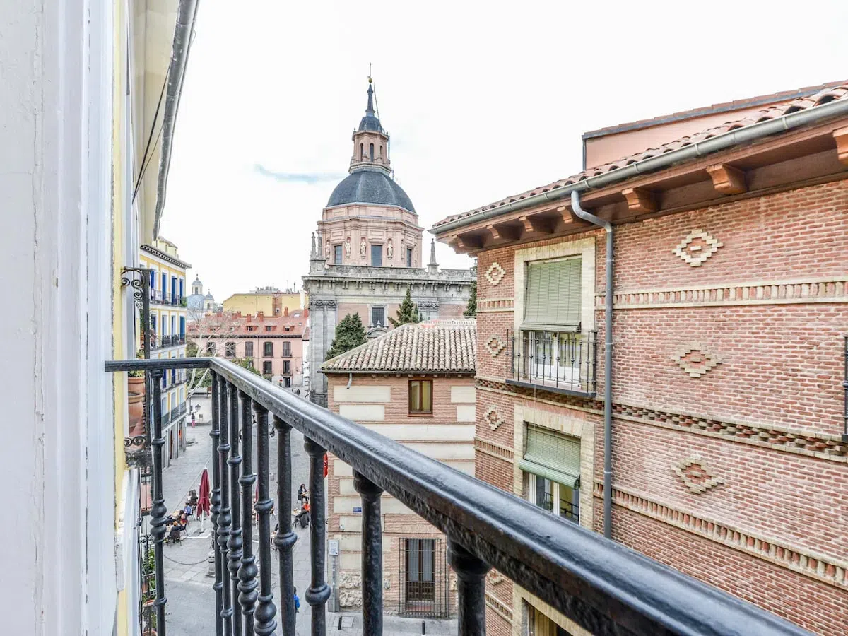 Alquilar Apartamento en Madrid APARTAMENTO EN CAVA BAJA imagen-2