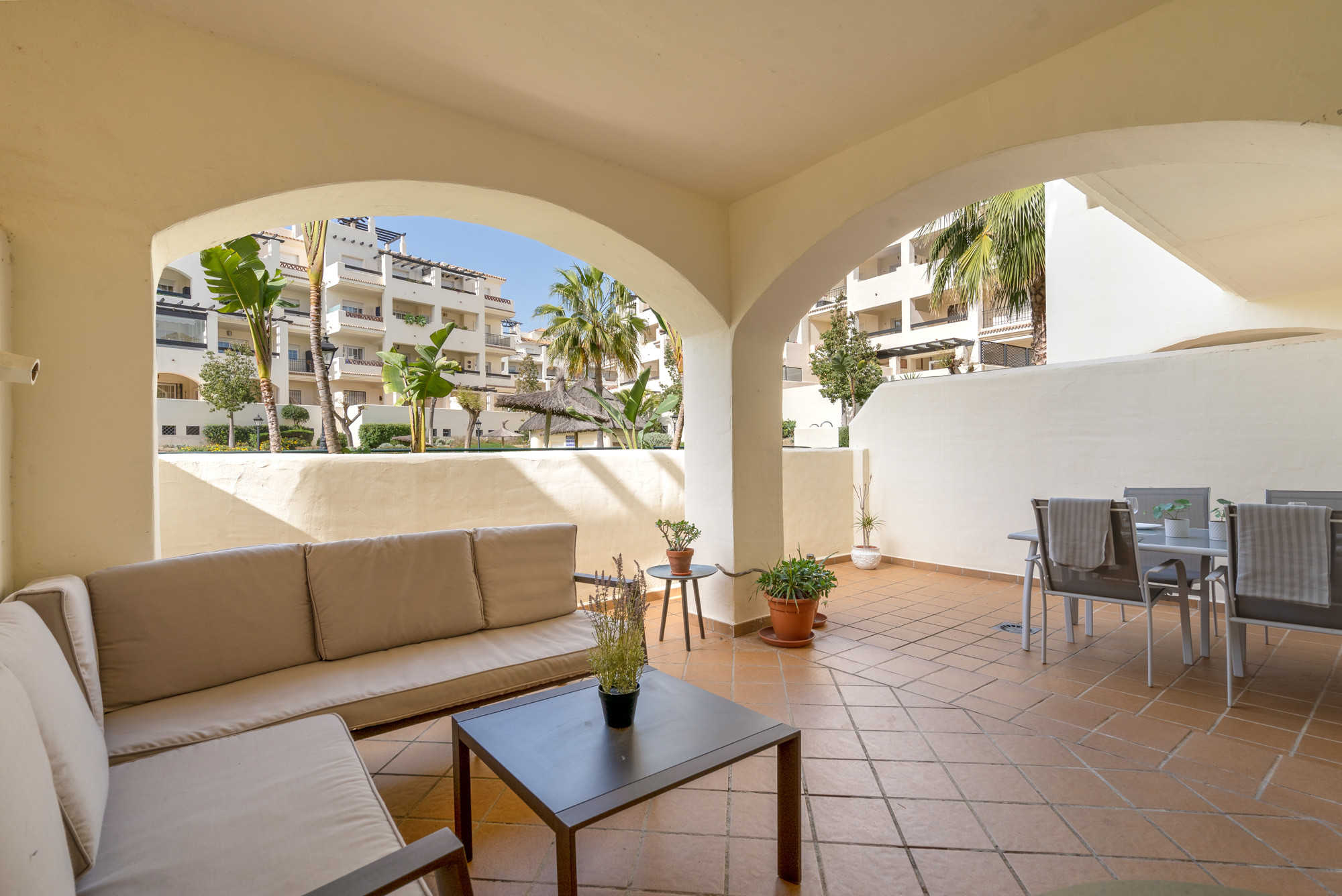 Alquilar Apartamento en  Pleasant flat with 2 terraces and padel courts Man imagen-3