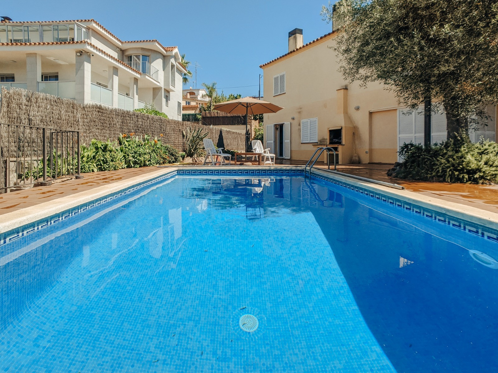 Rent Villa in Blanes Francina picture-4