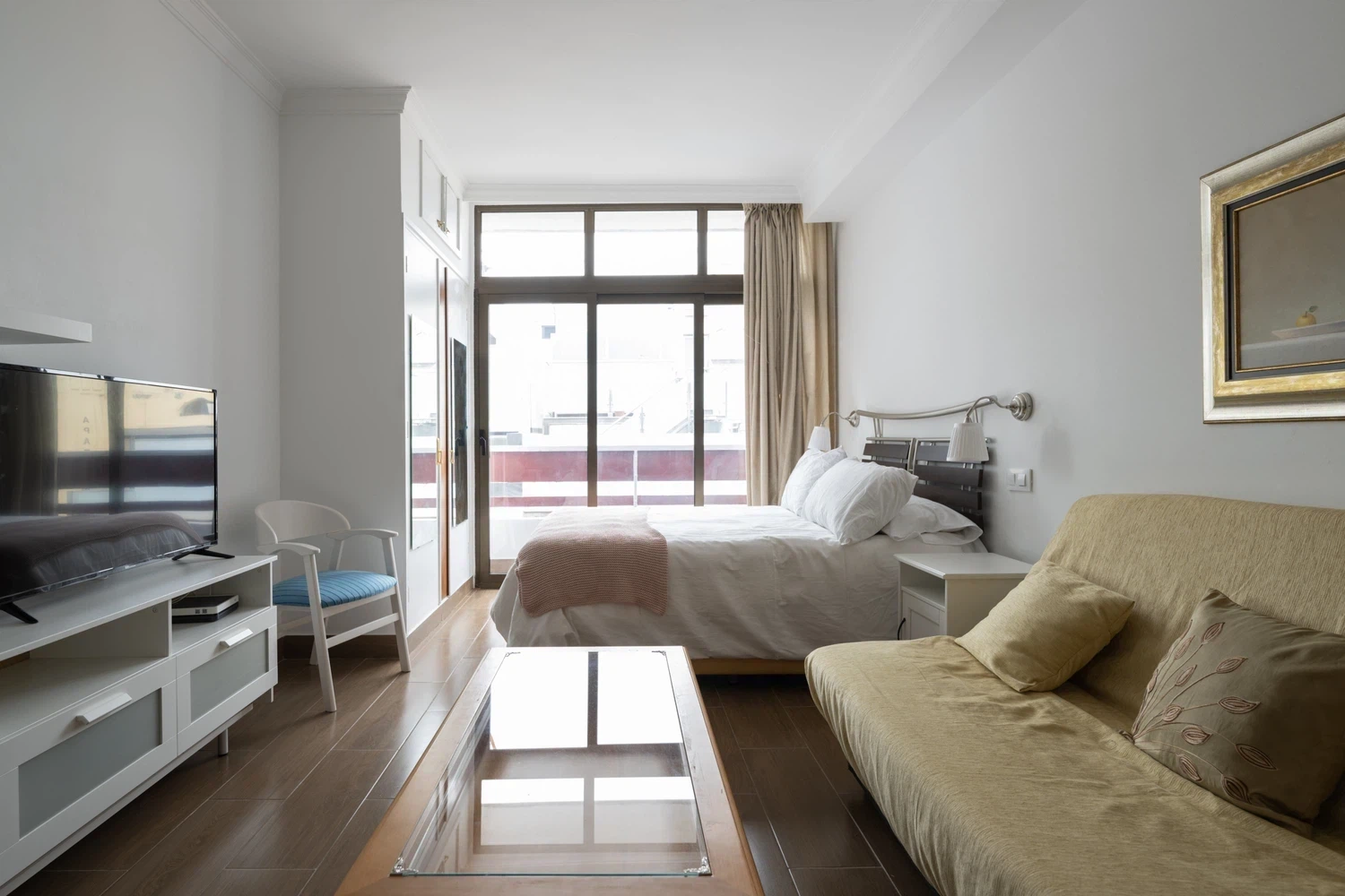 Alquilar Apartamento en Las Palmas de Gran Canaria Las Palmas. Estudio Hierro imagen-0