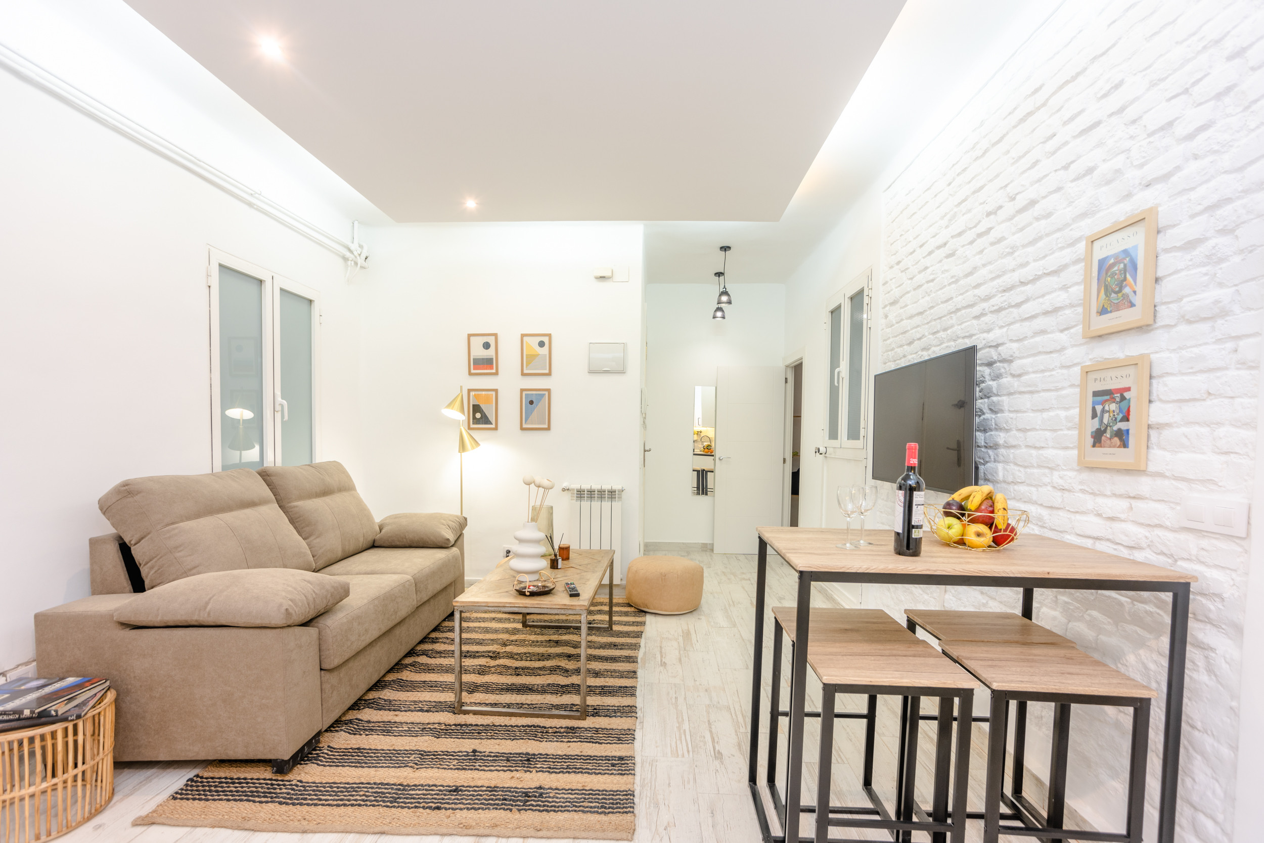 Rent Apartment in Madrid Moderno y elegante Barrio Ibiza picture-2