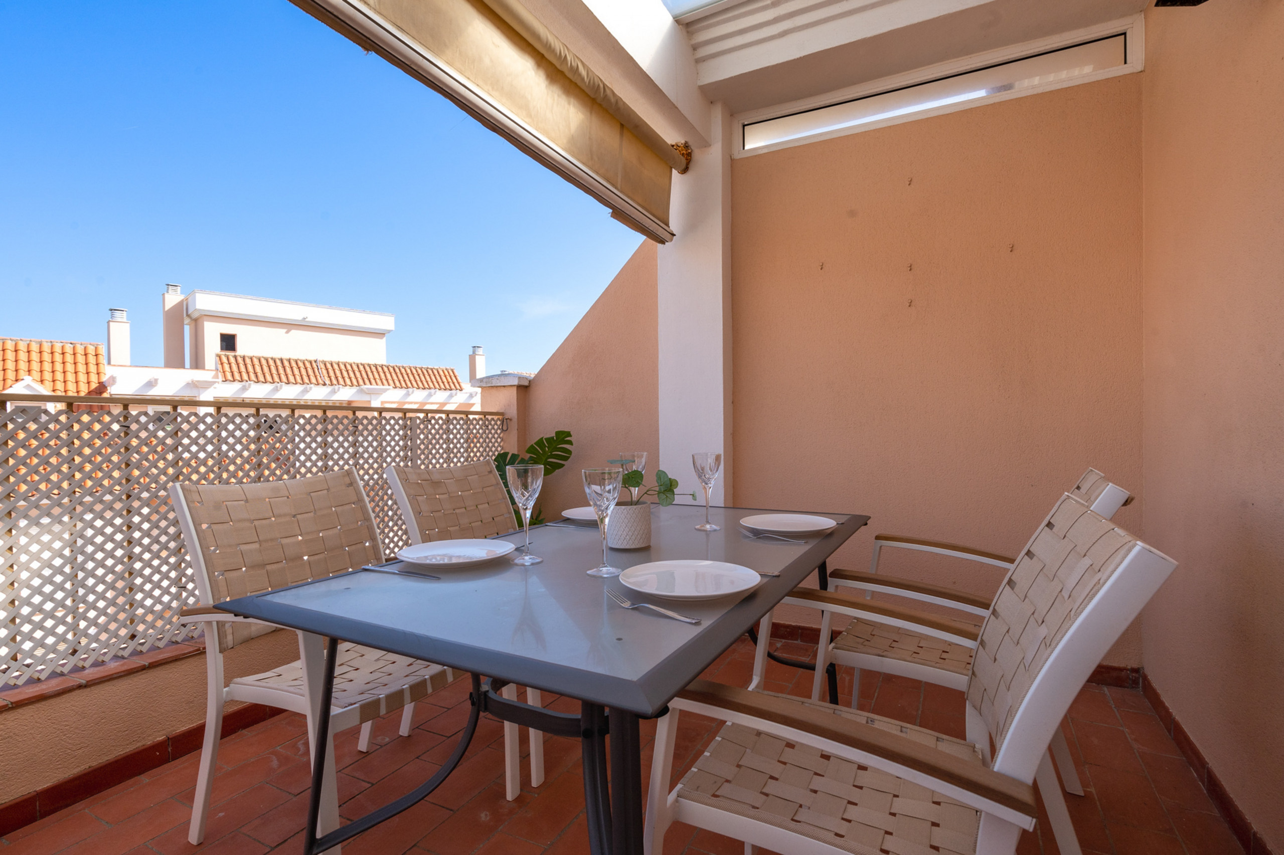 Rent Apartment in  Rooftop 2 bedroom apt in Sabinillas picture-7