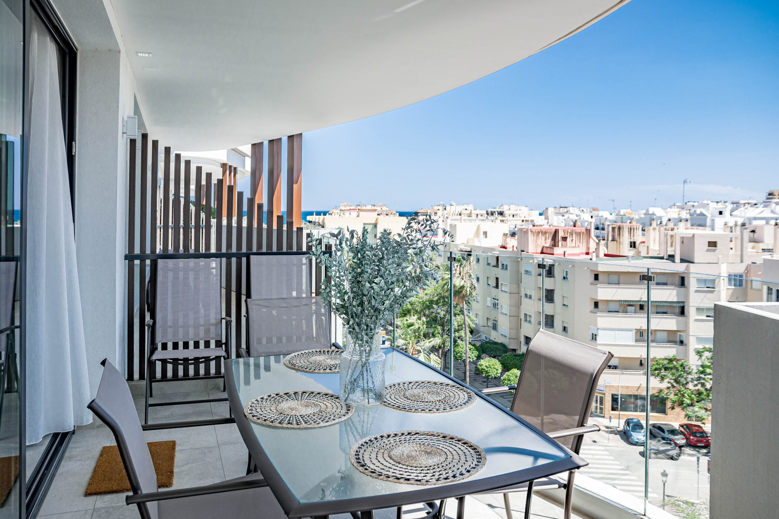 Alquilar Apartamento en Estepona INF26H- Infinity Estepona by Roomservices imagen-4