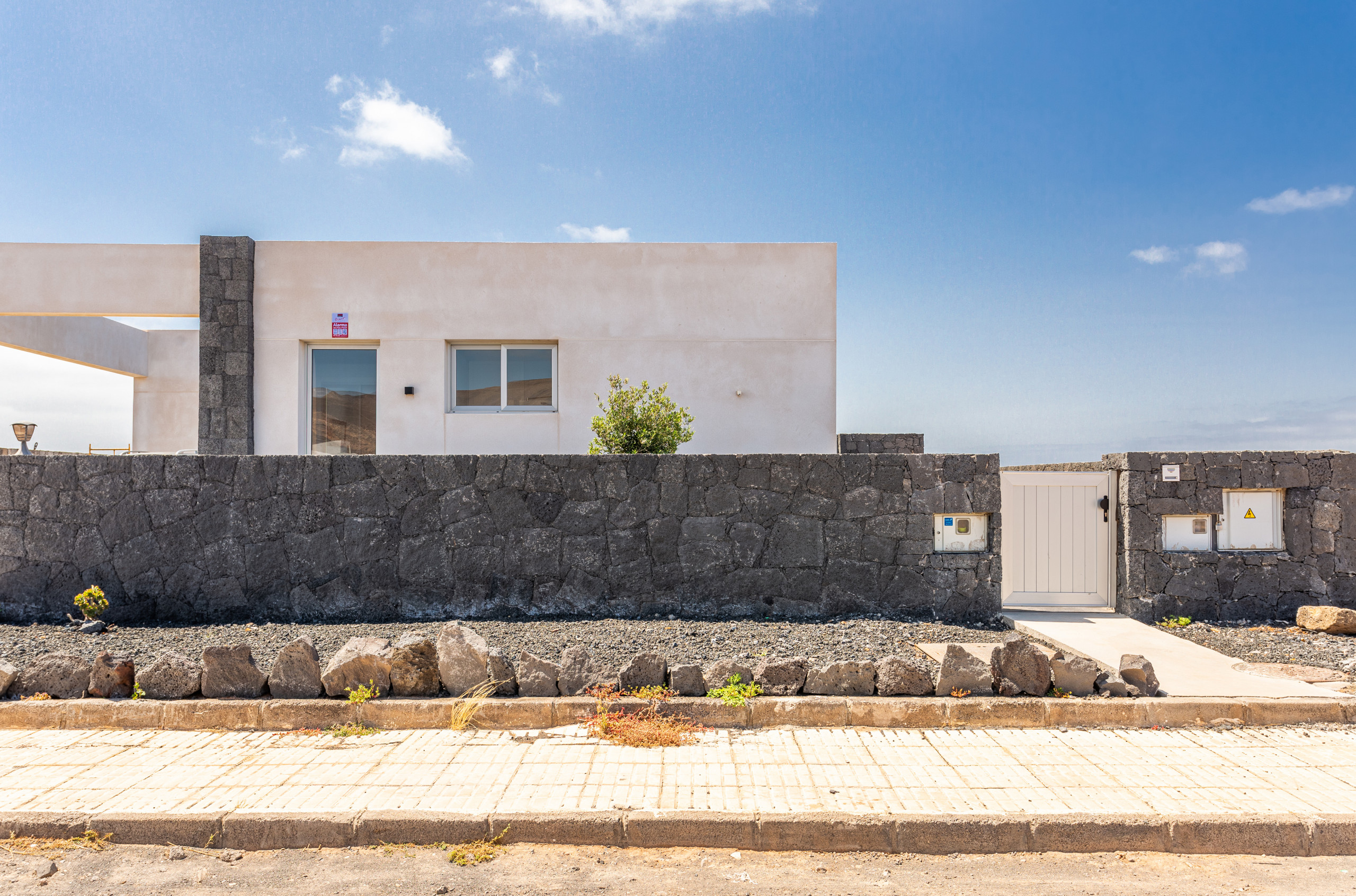 Rent House in Costa Teguise Pure Relax Home picture-7