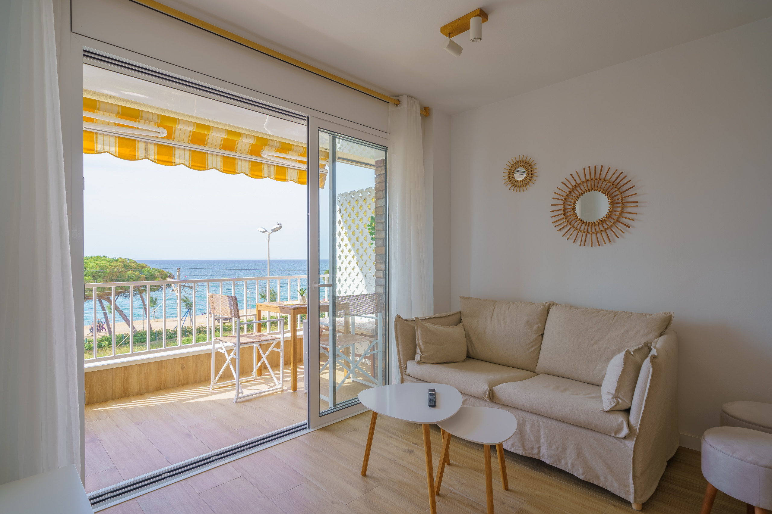 Alquilar Apartamento en Pineda de Mar HomeHolidaysRentals Delmare - Costa Barcelona imagen-2