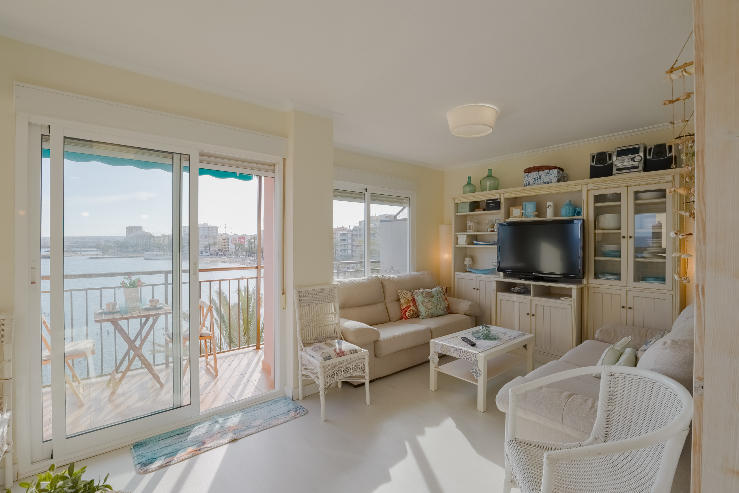 Alquilar Apartamento en Torrevieja Sunday Lights by Fidalsa imagen-0