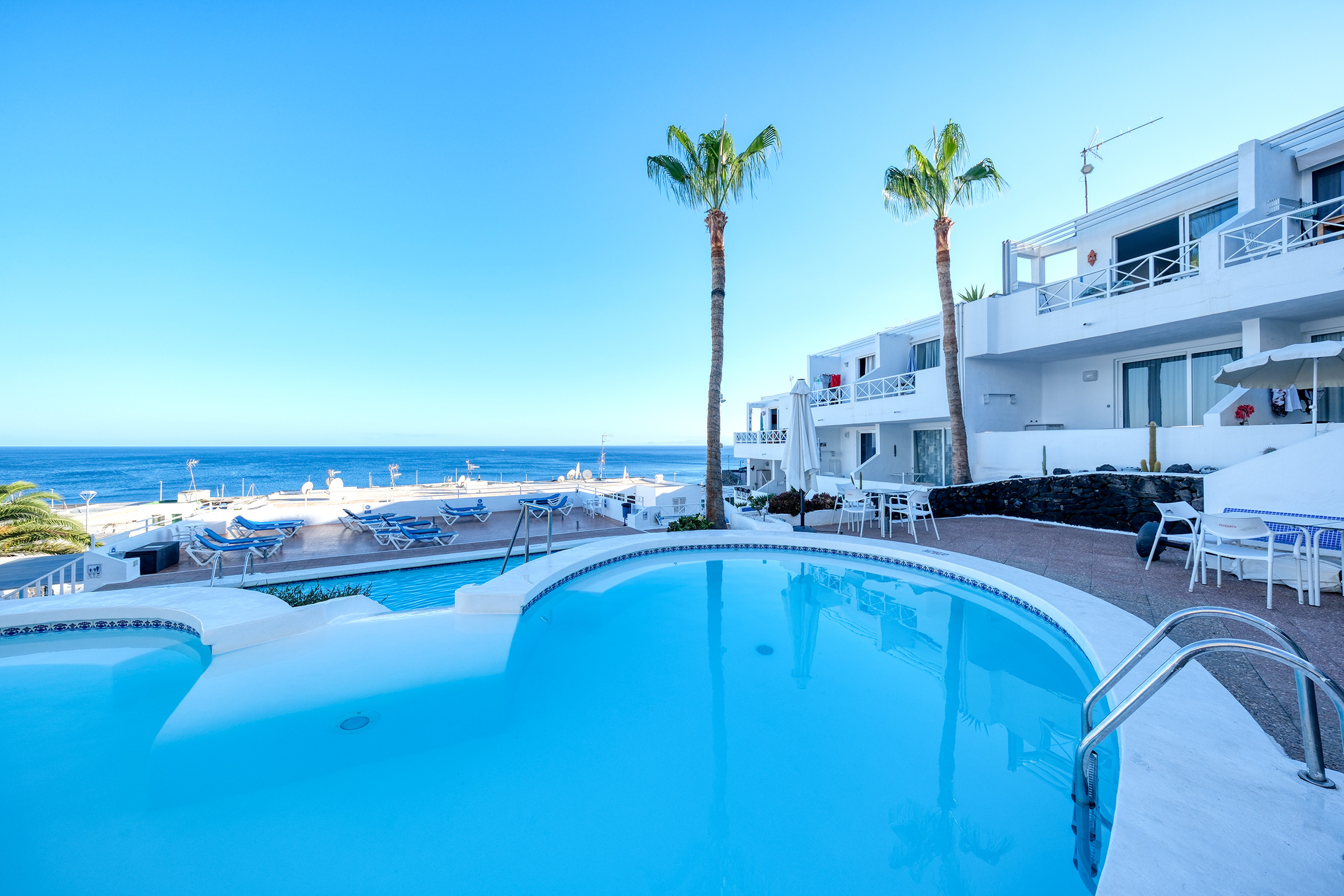 Rent Apartment in Puerto del Carmen Suite Infinity Ocean - sea view picture-0