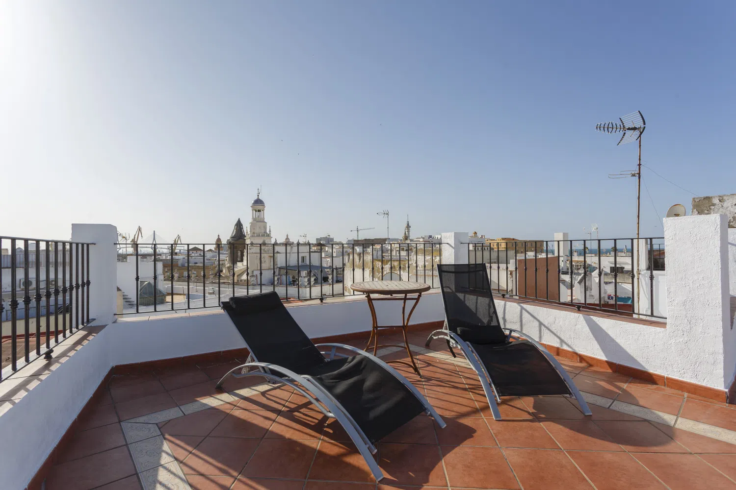 Alquilar Apartamento en Cádiz Atico de los INGLESES by Cadiz4Rentals imagen-24