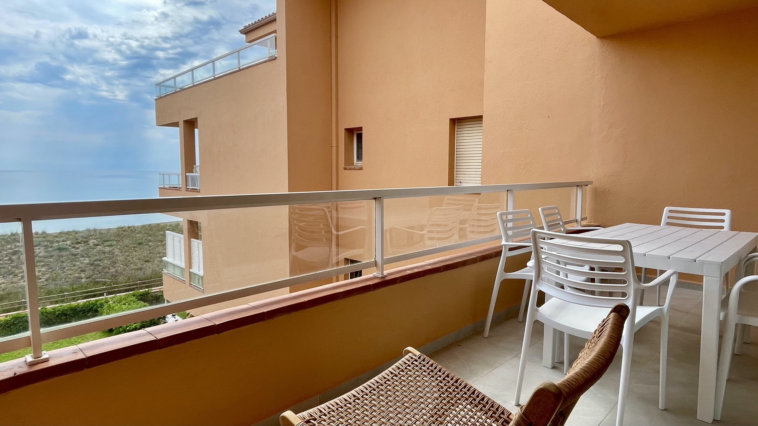 Rent Apartment in Pals GOLF MAR II F 2-4 picture-2