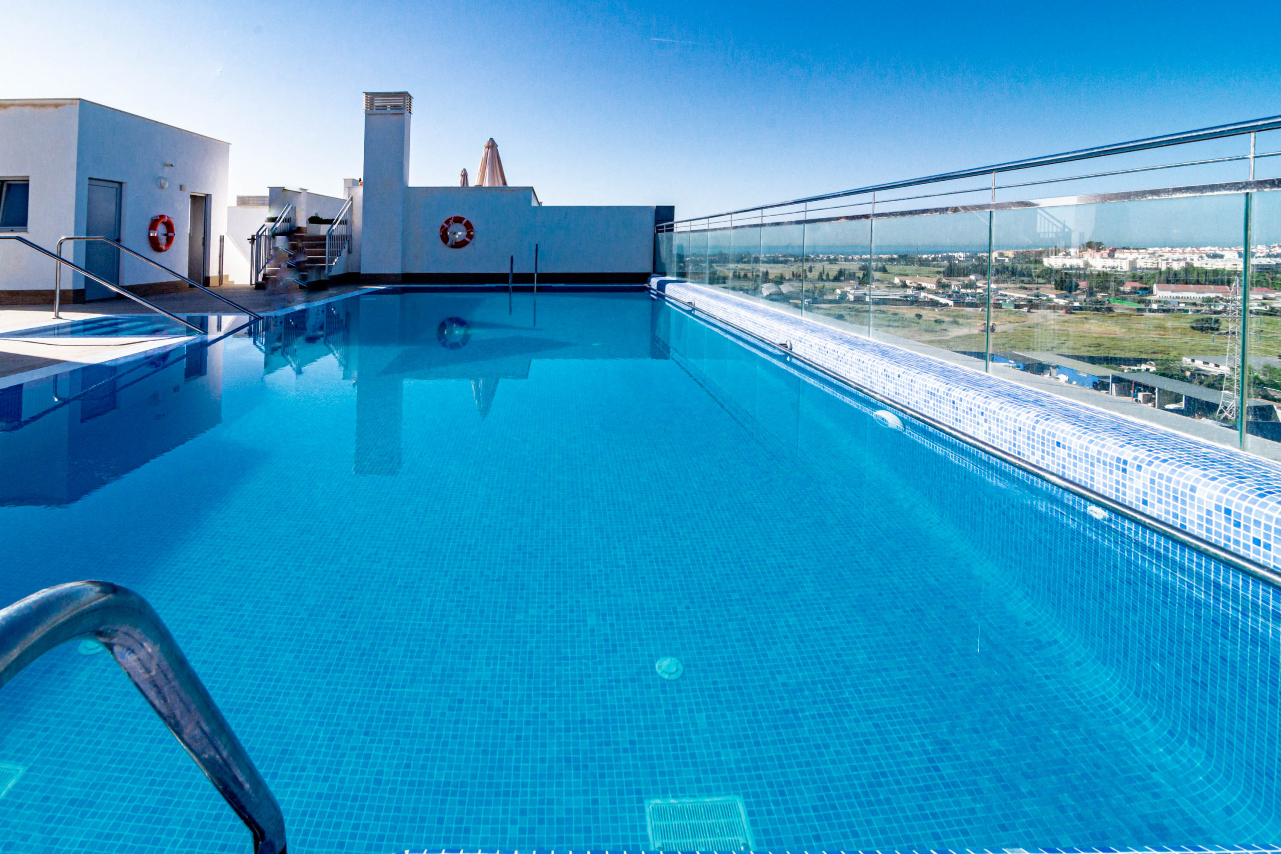 Rent Apartment in Nueva Andalucia JG5.4A- Modern apartment with nice views picture-2