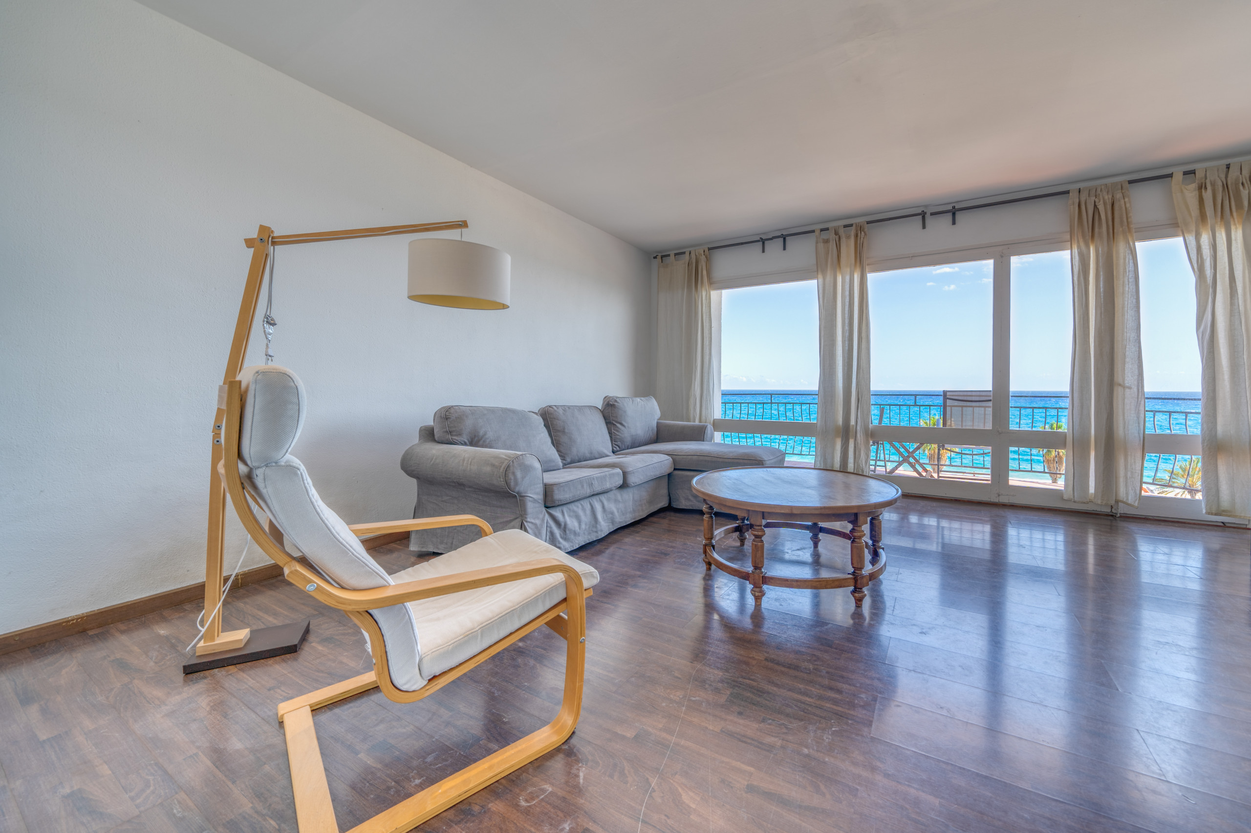 Alquilar Apartamento en Canet de Mar HomeHolidaysRentals Palm Beach - Costa Barcelon imagen-4