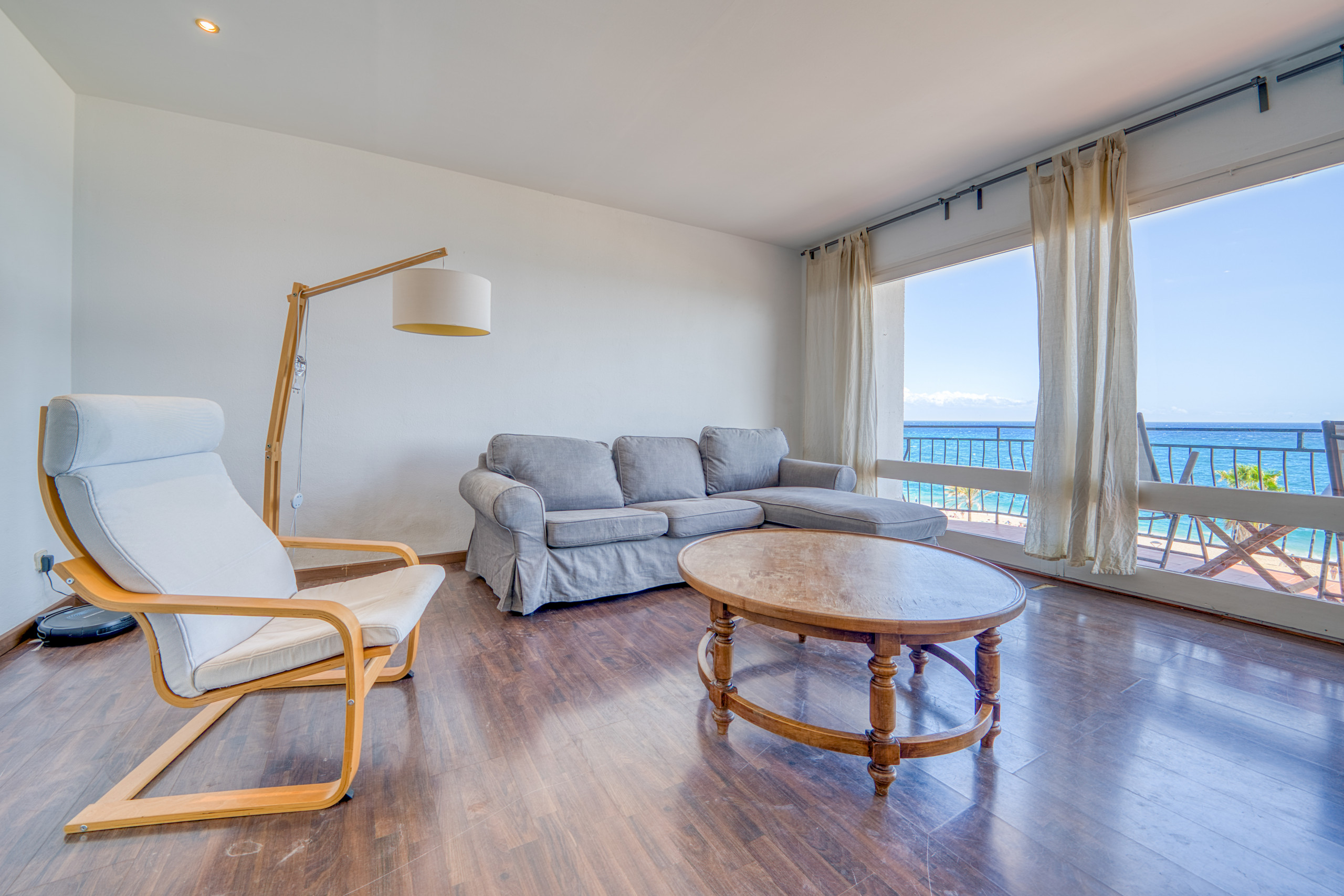 Rent Apartment in Canet de Mar HomeHolidaysRentals Palm Beach - Costa Barcelon picture-3