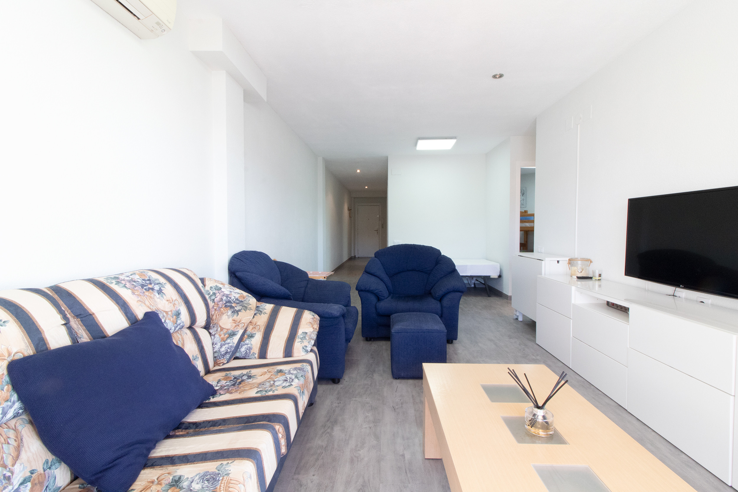 Ferienwohnung in  buchen Apt. Last Canet Bl 2, Esc 1 Bild-2