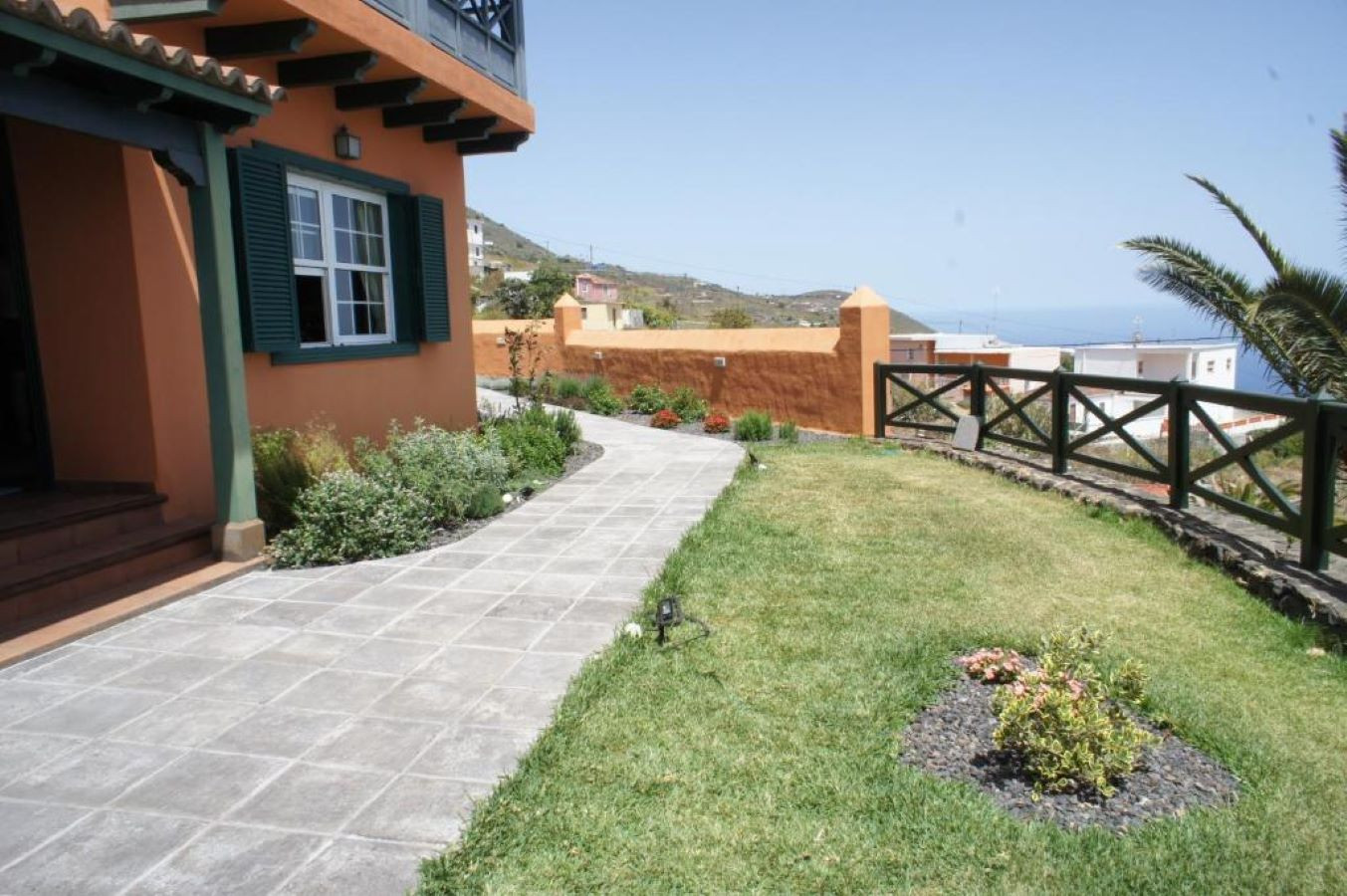 Rent Villa in Puntallana Chalet La Palma picture-1