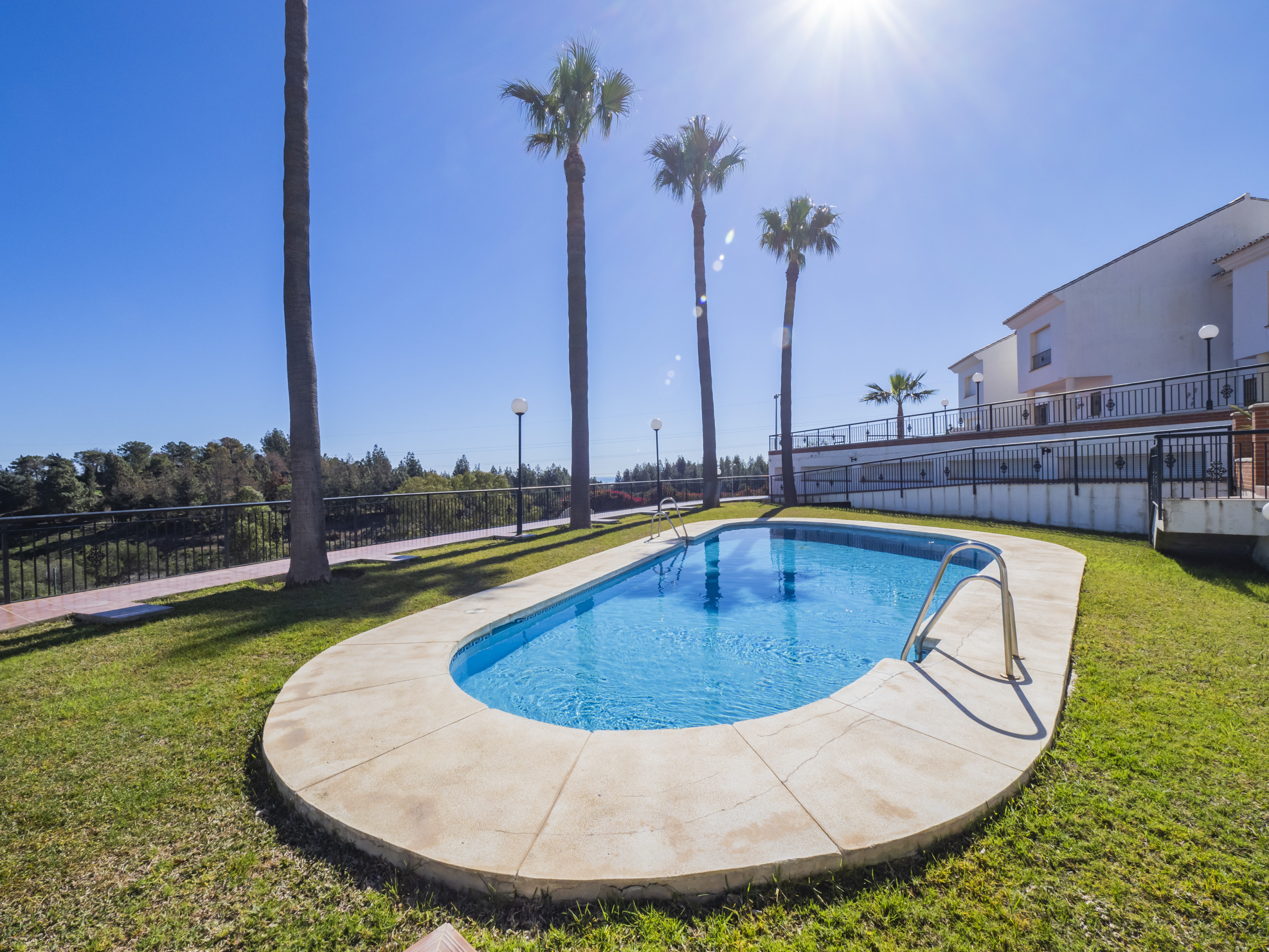 Halfvrijstaand huis in Mijas Costa buchen Cubo's Chaparral Townhouse & Community Pool Bild-8