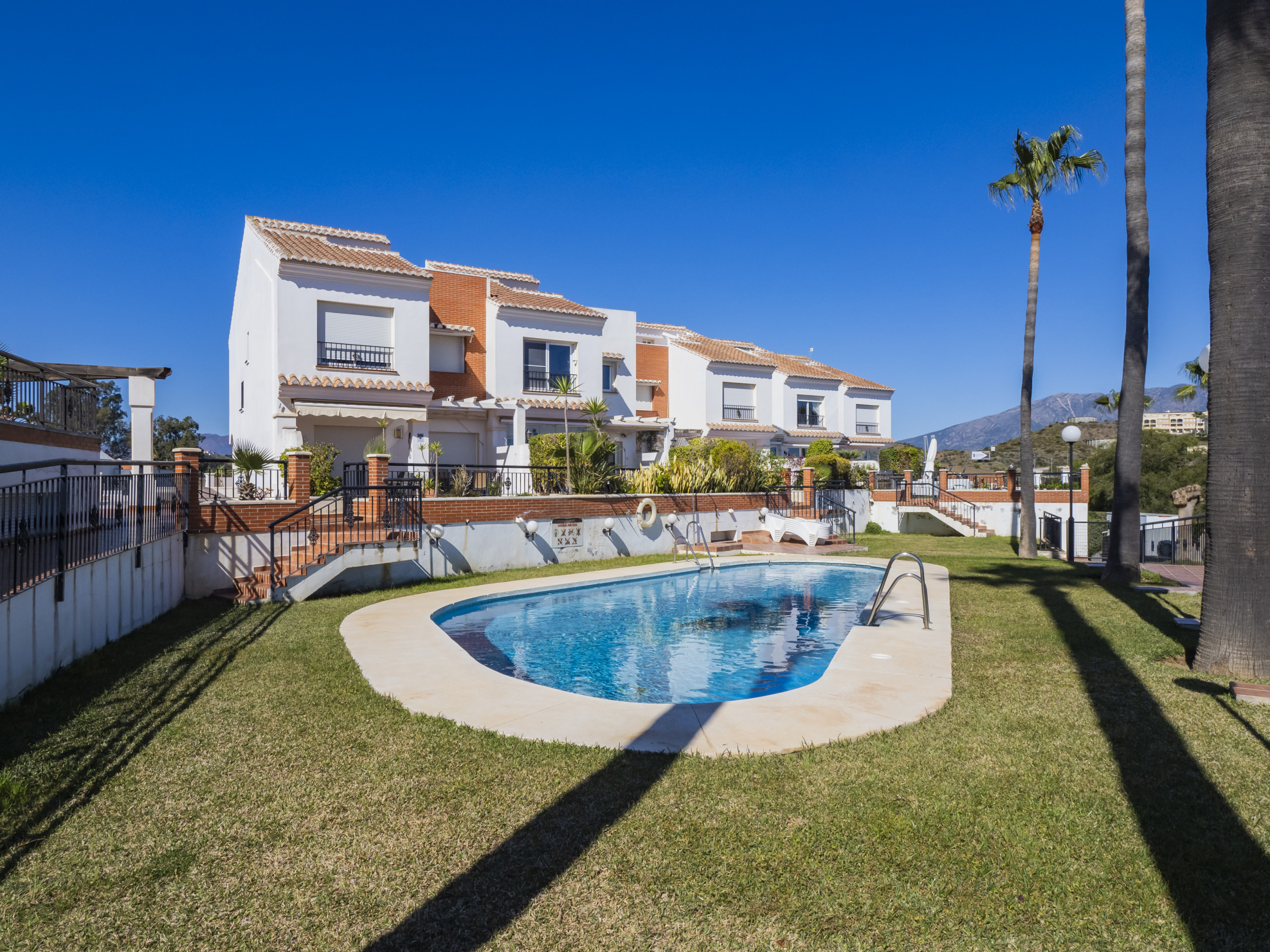 Alquilar Casa adosada en Mijas Costa Cubo's Chaparral Townhouse & Community Pool imagen-39