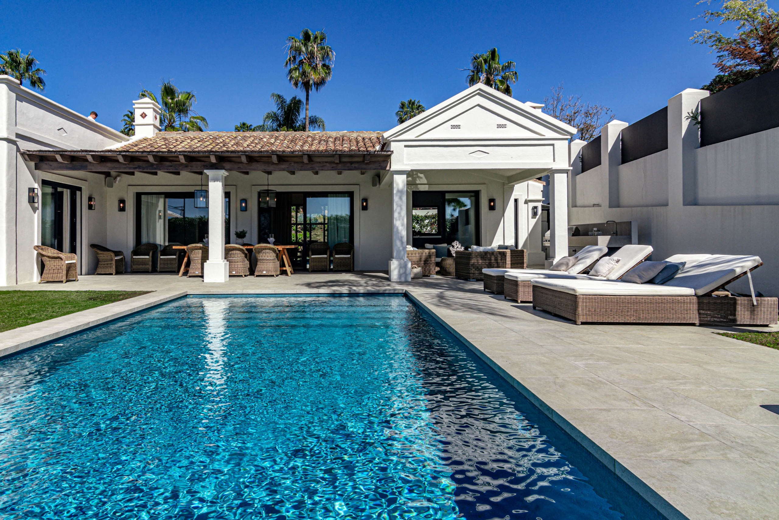 Rent Villa in Marbella Villa Casiopea- Stunning holiday villa in Marbella picture-4