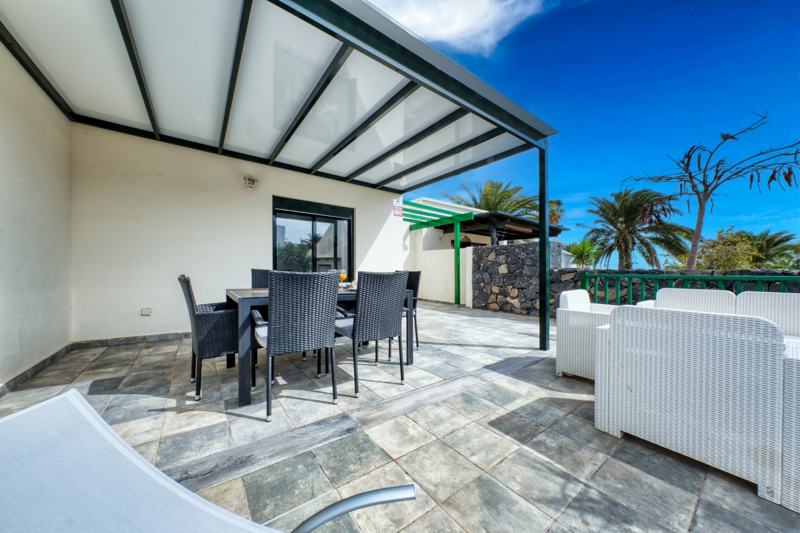 Ferienhaus in Costa Teguise buchen Luxury Bungalow  2hab 6A Bild-1