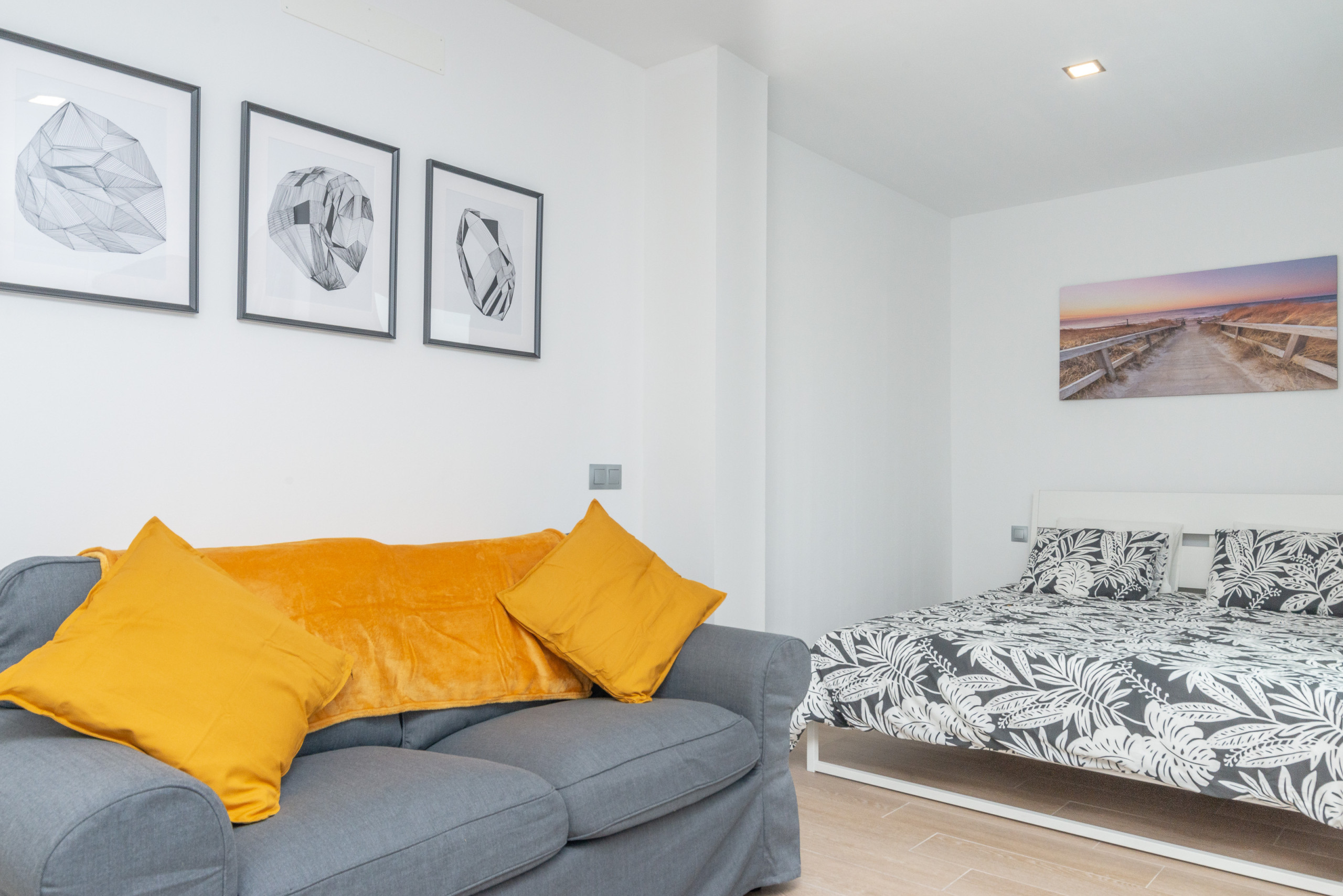 Rent Apartment in Las Palmas de Gran Canaria Secr Artiles I 107 18 Francisco cityStudio picture-13