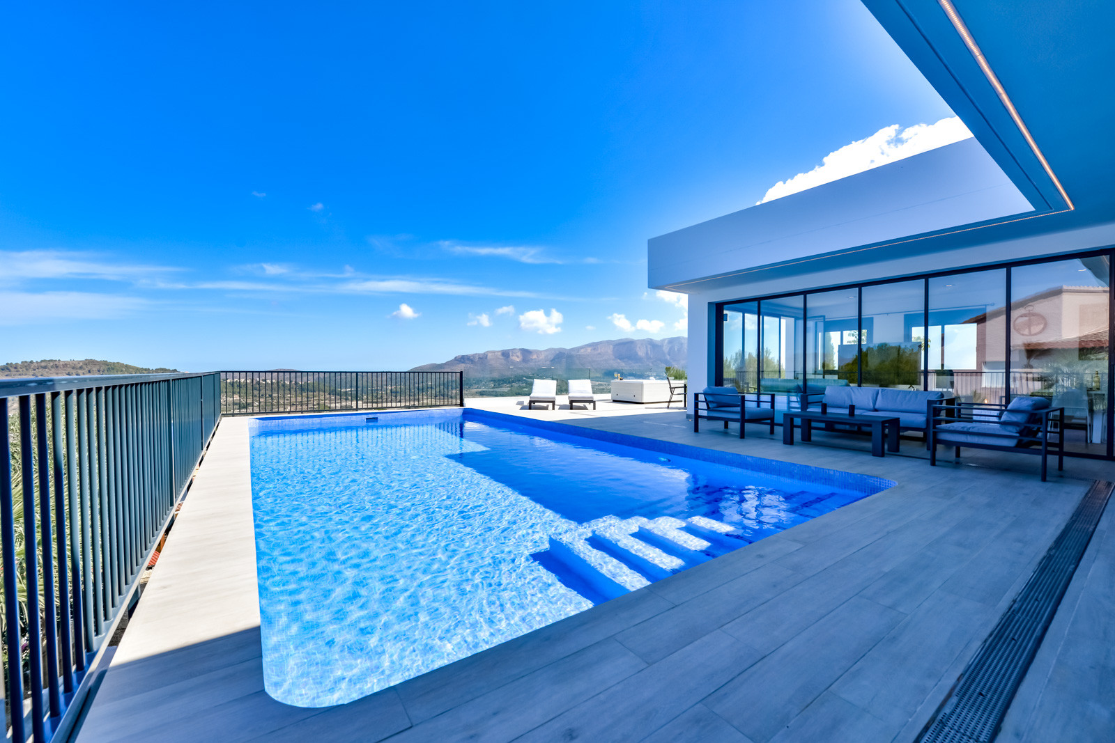 Rent Villa in Pedreguer Luxury Villa Skyline Pedreguer picture-1