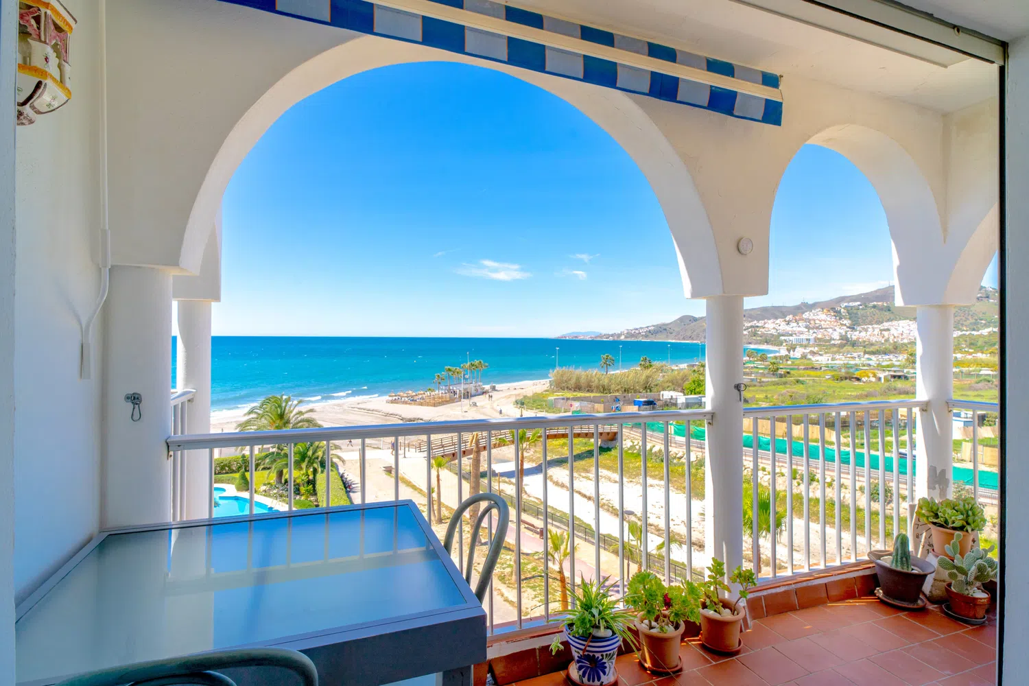 Alquilar Apartamento en Nerja Stella Maris Beachfront 3B by Casasol imagen-2