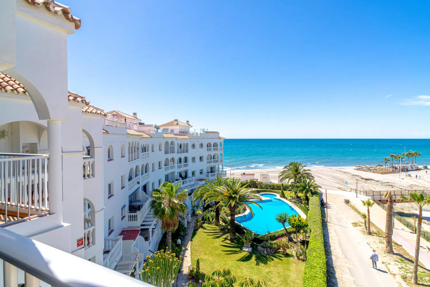 Alquilar Apartamento en Nerja Stella Maris Beachfront 3B by Casasol imagen-3