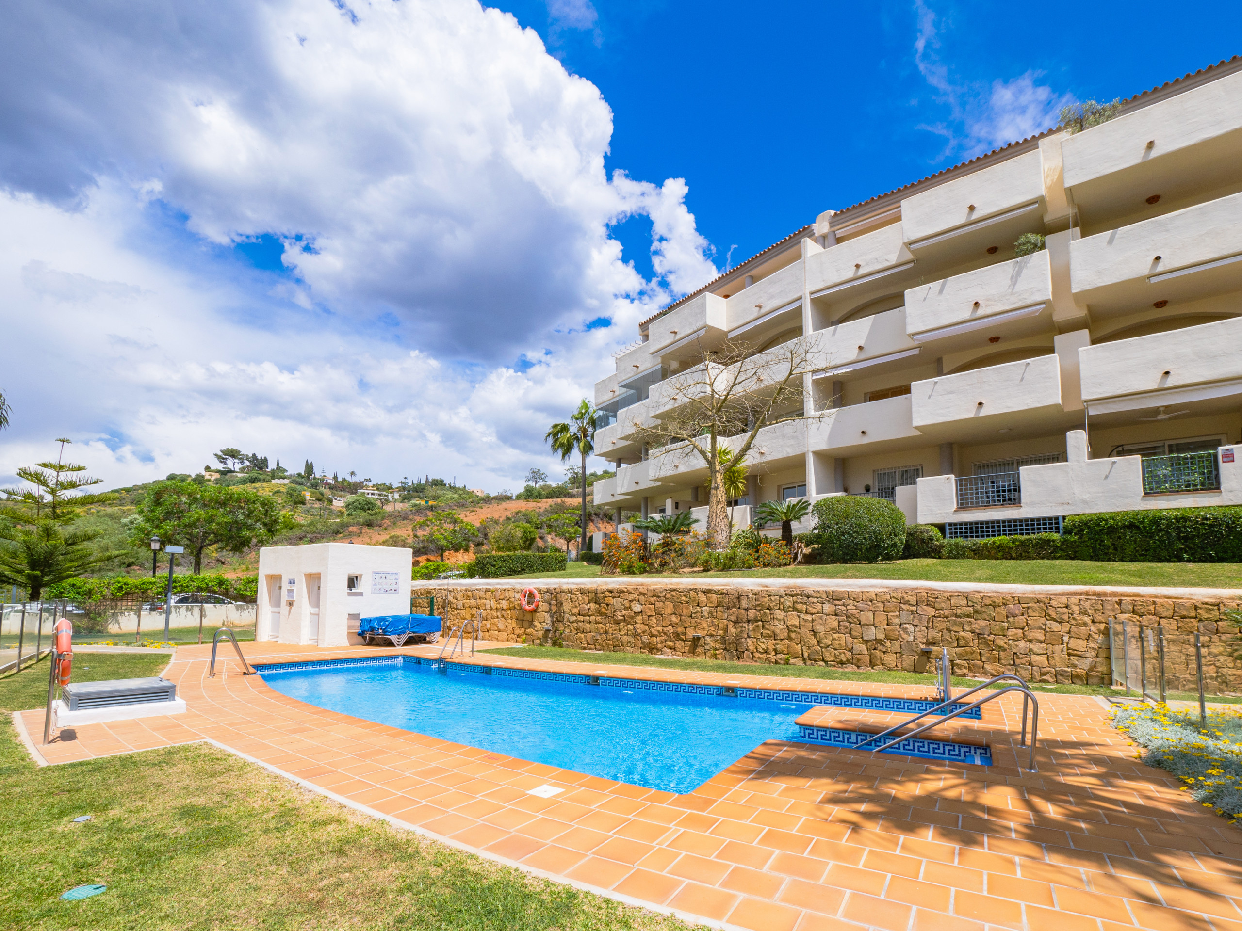 Rent Apartment in Marbella Cubo's Apartamento Santa Maria Green Hills 3B picture-6