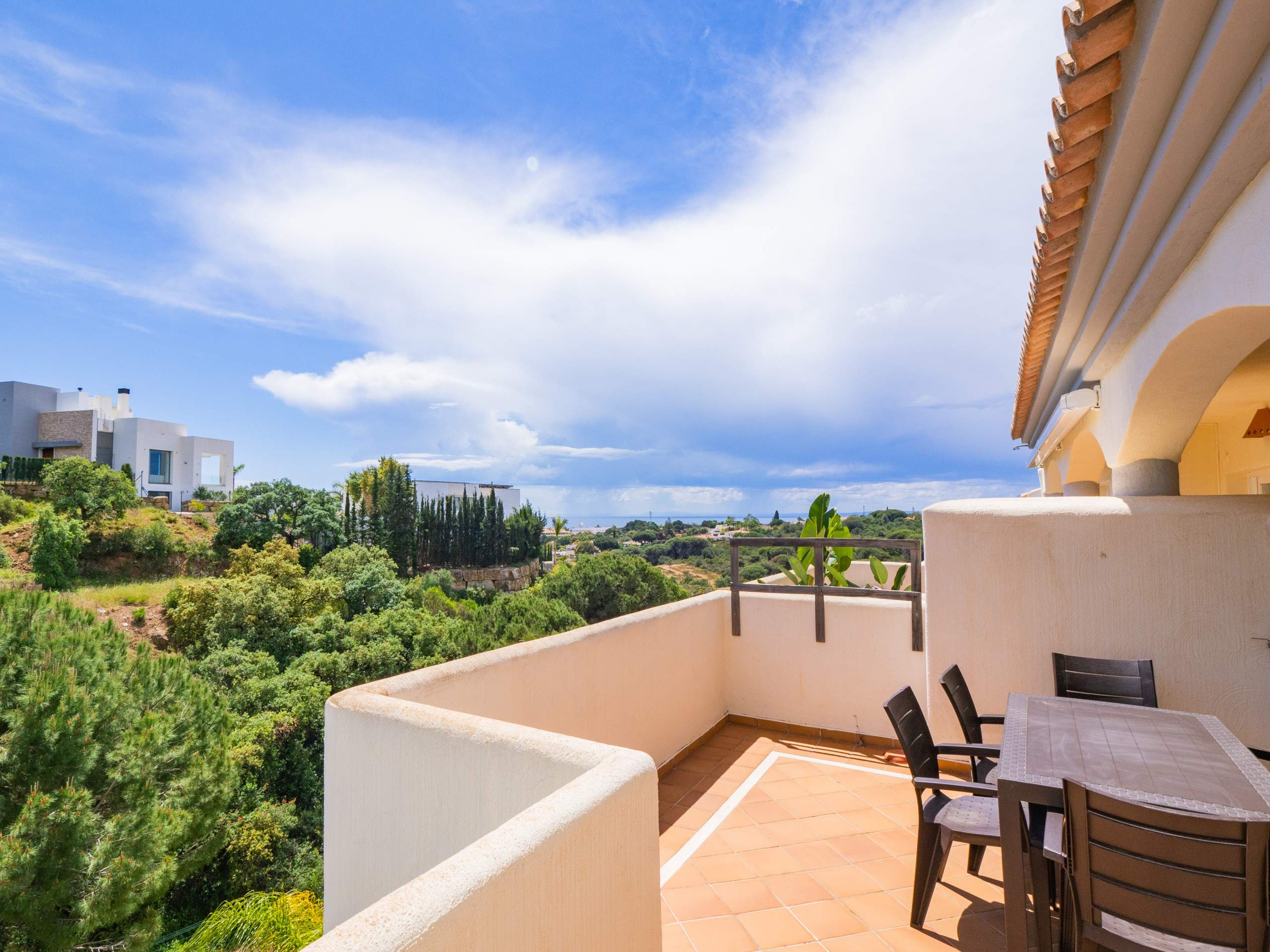 Rent Apartment in Marbella Cubo's Apartamento Santa Maria Green Hills 3B picture-8