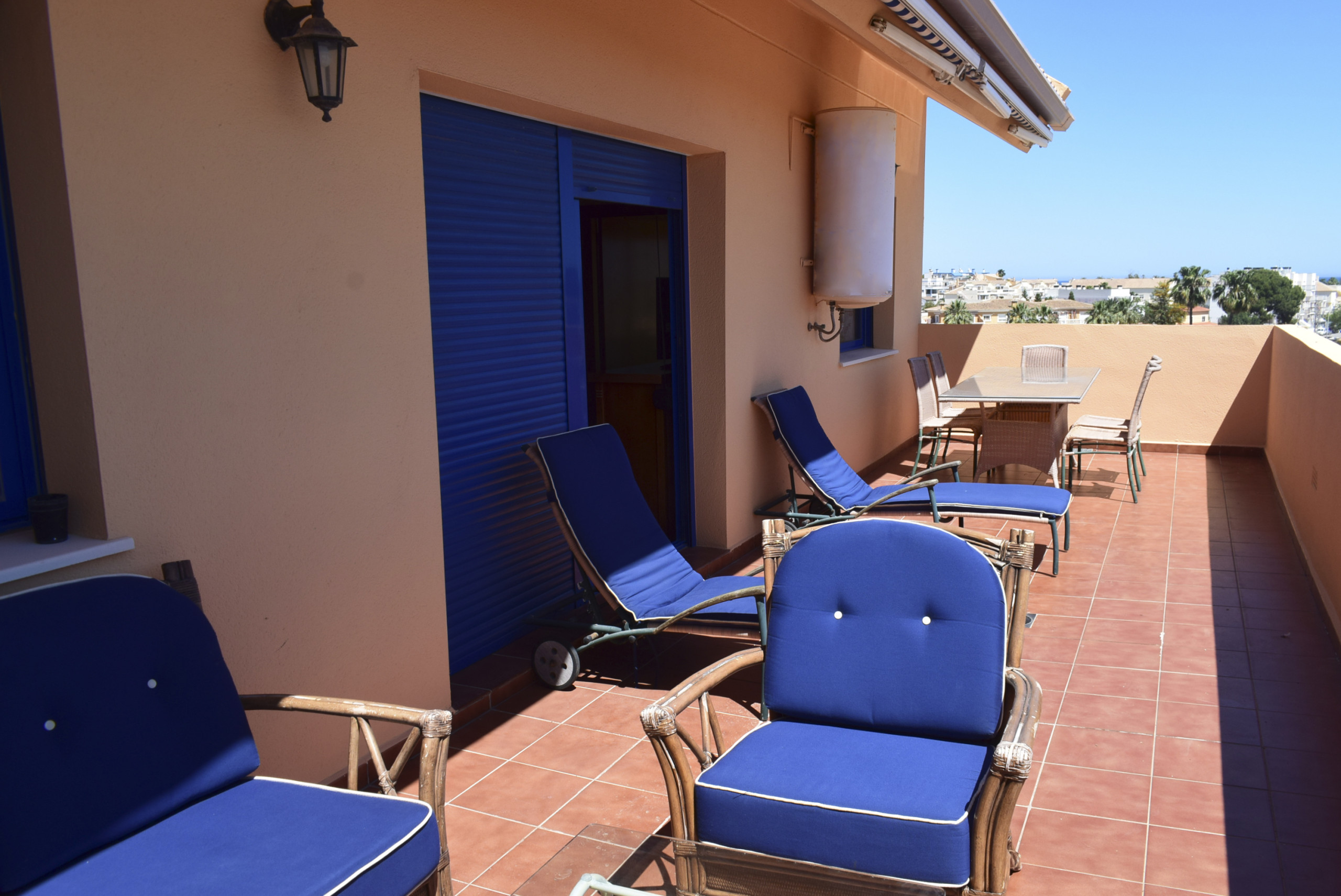 Rent Apartment in Denia AT2214 picture-2