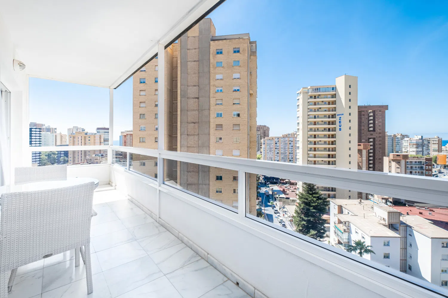 Alquilar Casa en Benidorm Apartamentos Les Dunes Centro 8-B Levante Beach imagen-3