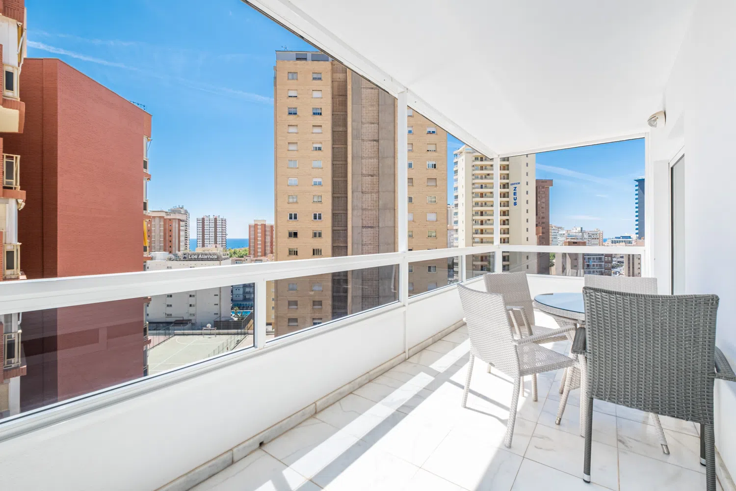 Alquilar Casa en Benidorm Apartamentos Les Dunes Centro 6-A Levante Beach imagen-1