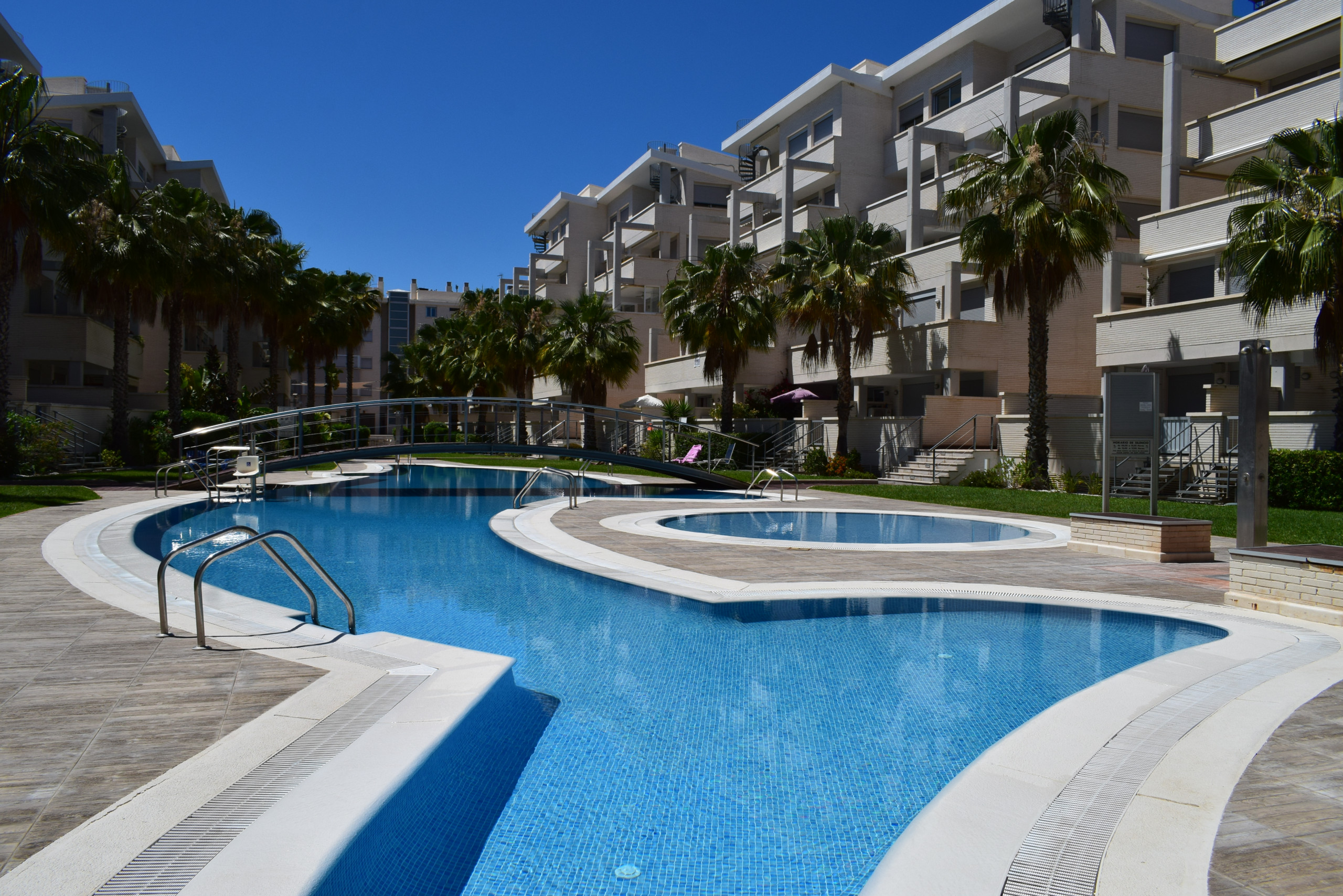 Rent Apartment in Denia AT3206 picture-9