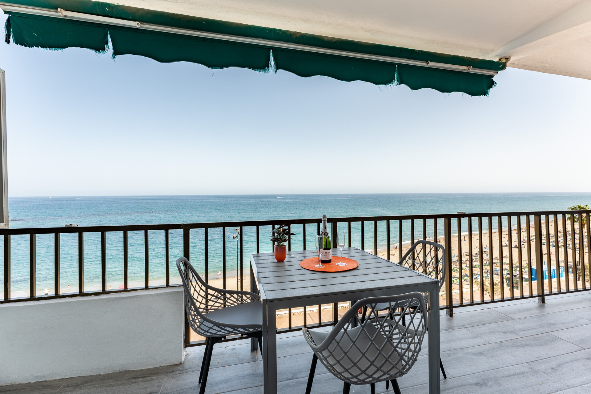 Rent Apartment in Fuengirola MalagaSuite Golden Views Fuengirola picture-5