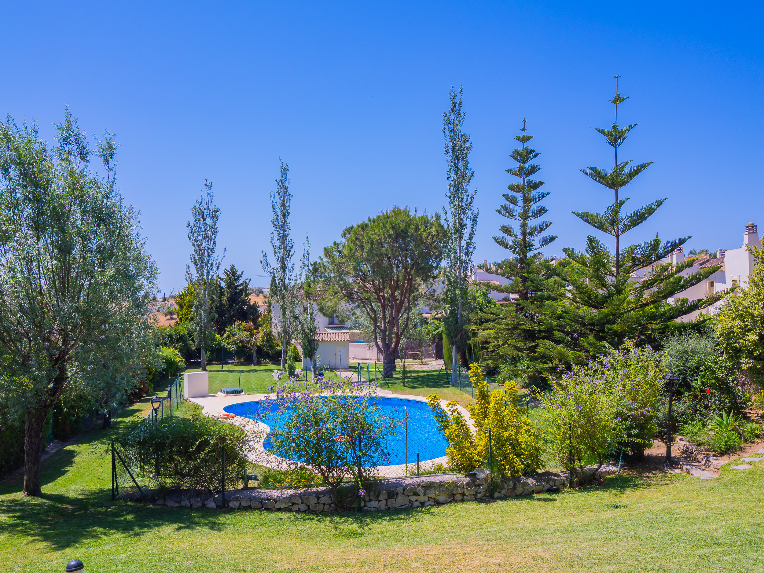 Halfvrijstaand huis in Mijas Costa buchen Cubo's Townhouse Sierrezuela Bild-1