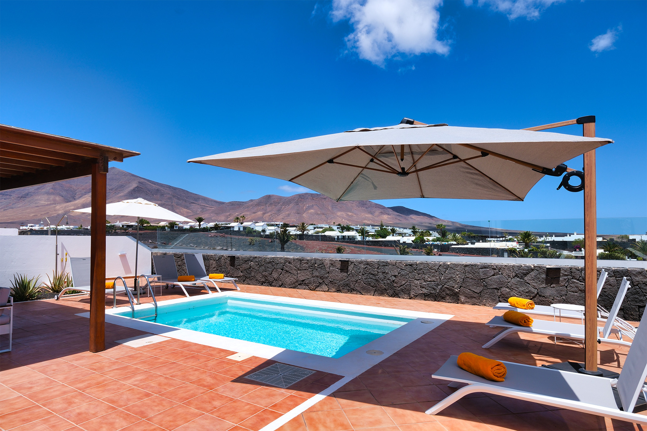 Ferienhaus in Playa Blanca buchen Lanzarote1 Bild-1