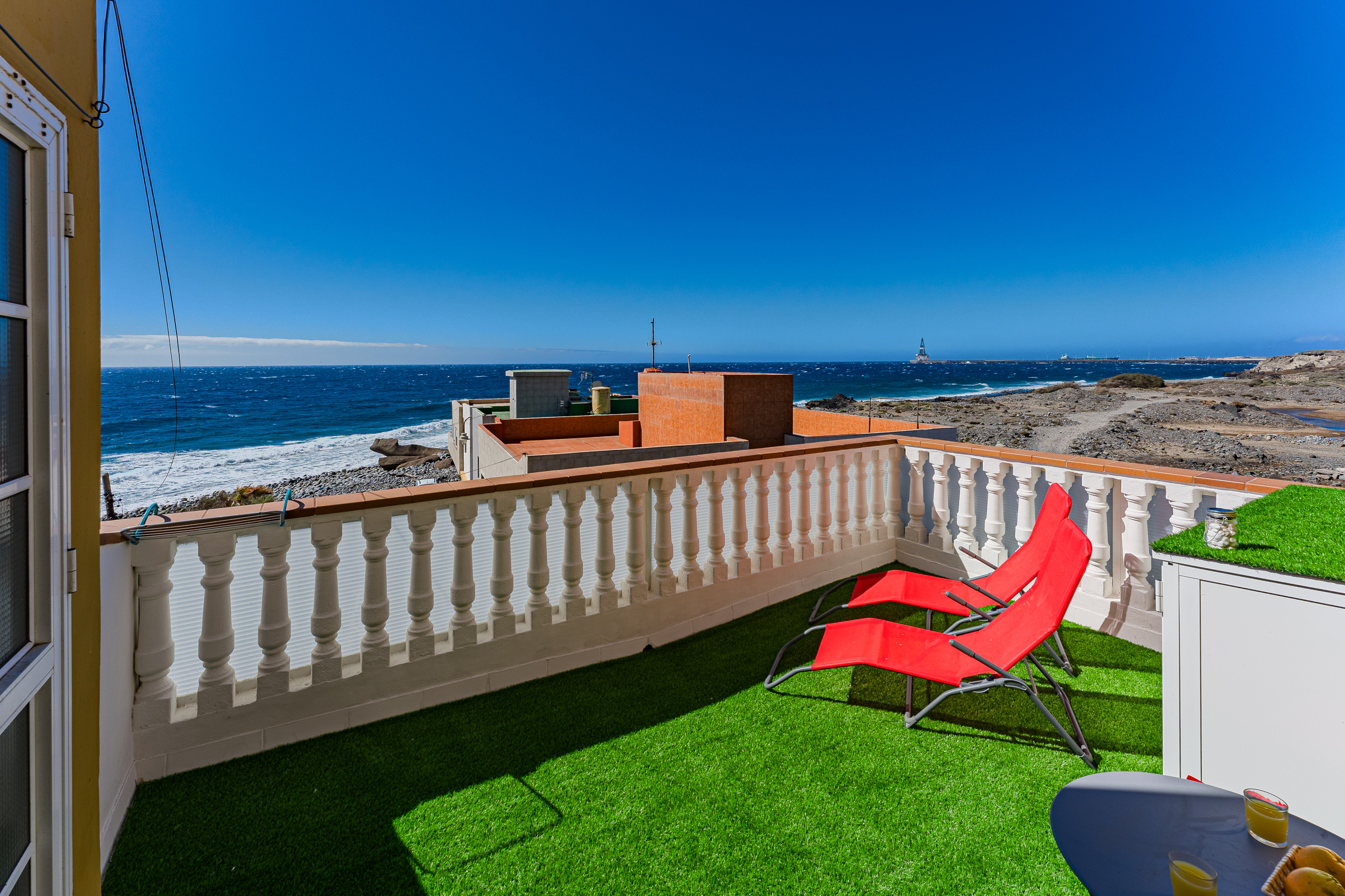 Rent Apartment in Arico Sea View Apartment Red Summer Breeze - Las Maretas picture-27