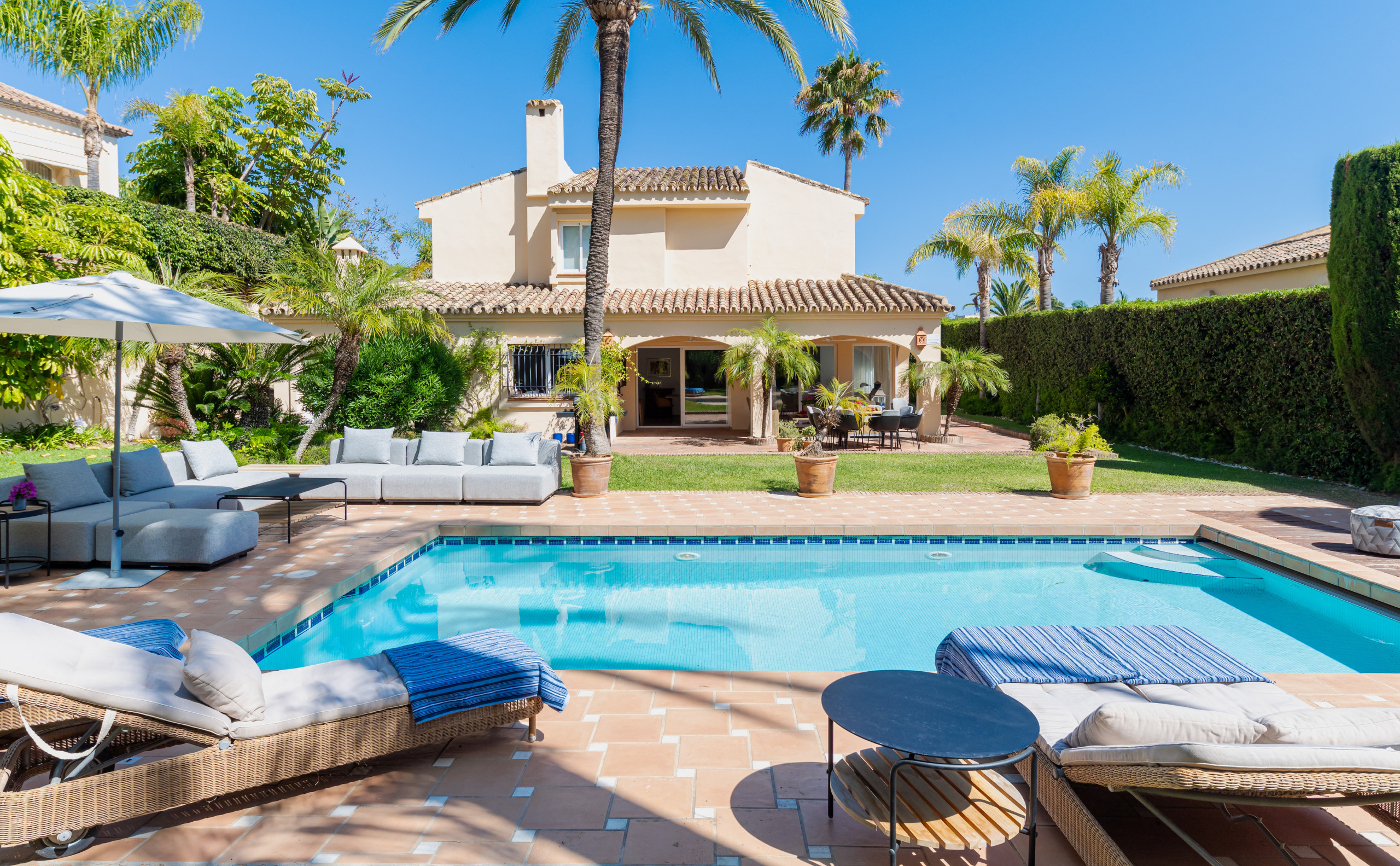 Alquilar Villa en Marbella 495353 - Charming Andalusian-Style Beach Villa imagen-0