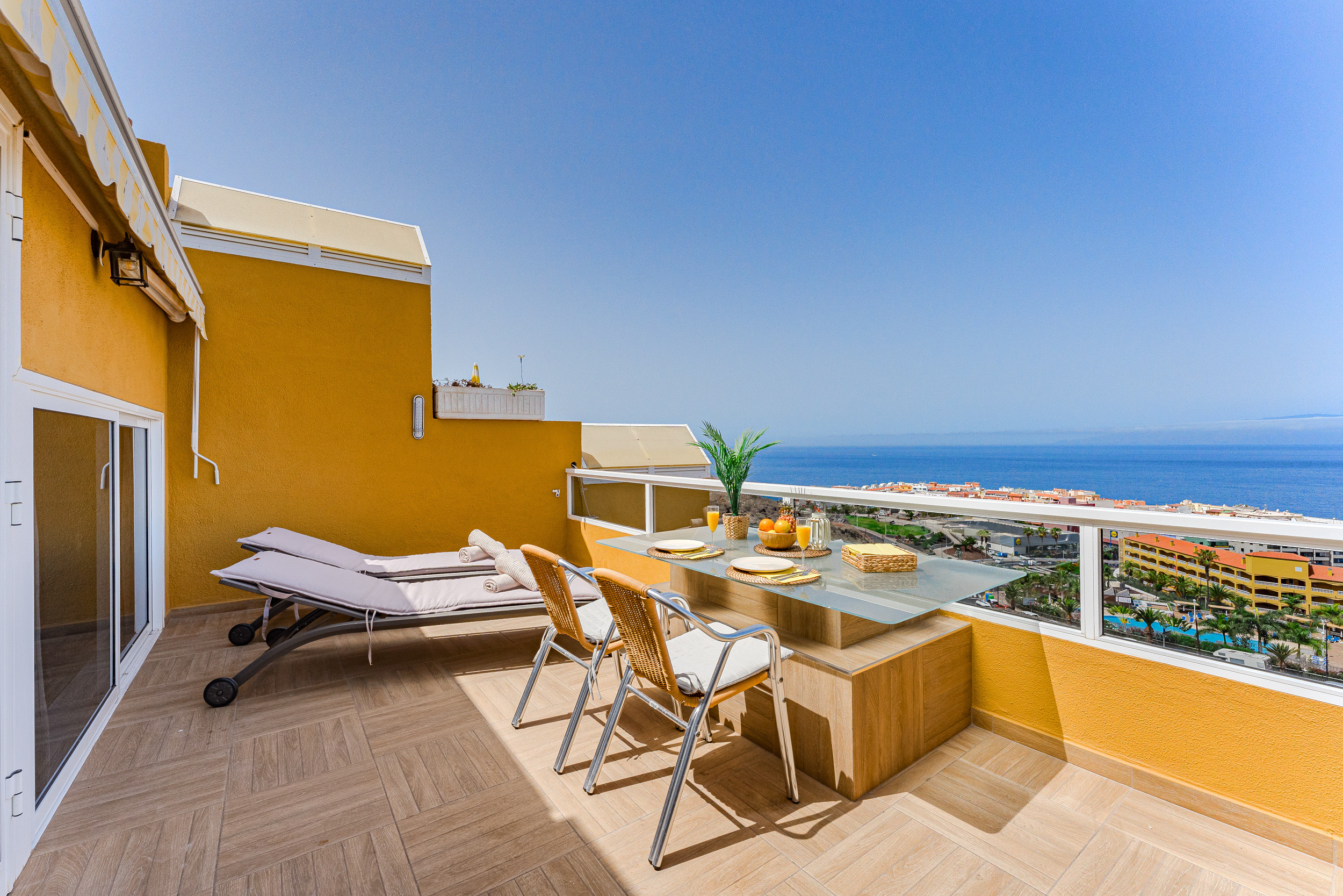 Ferienwohnung in  buchen Amazing Ocean View Apartment Los Gigantes Bild-6